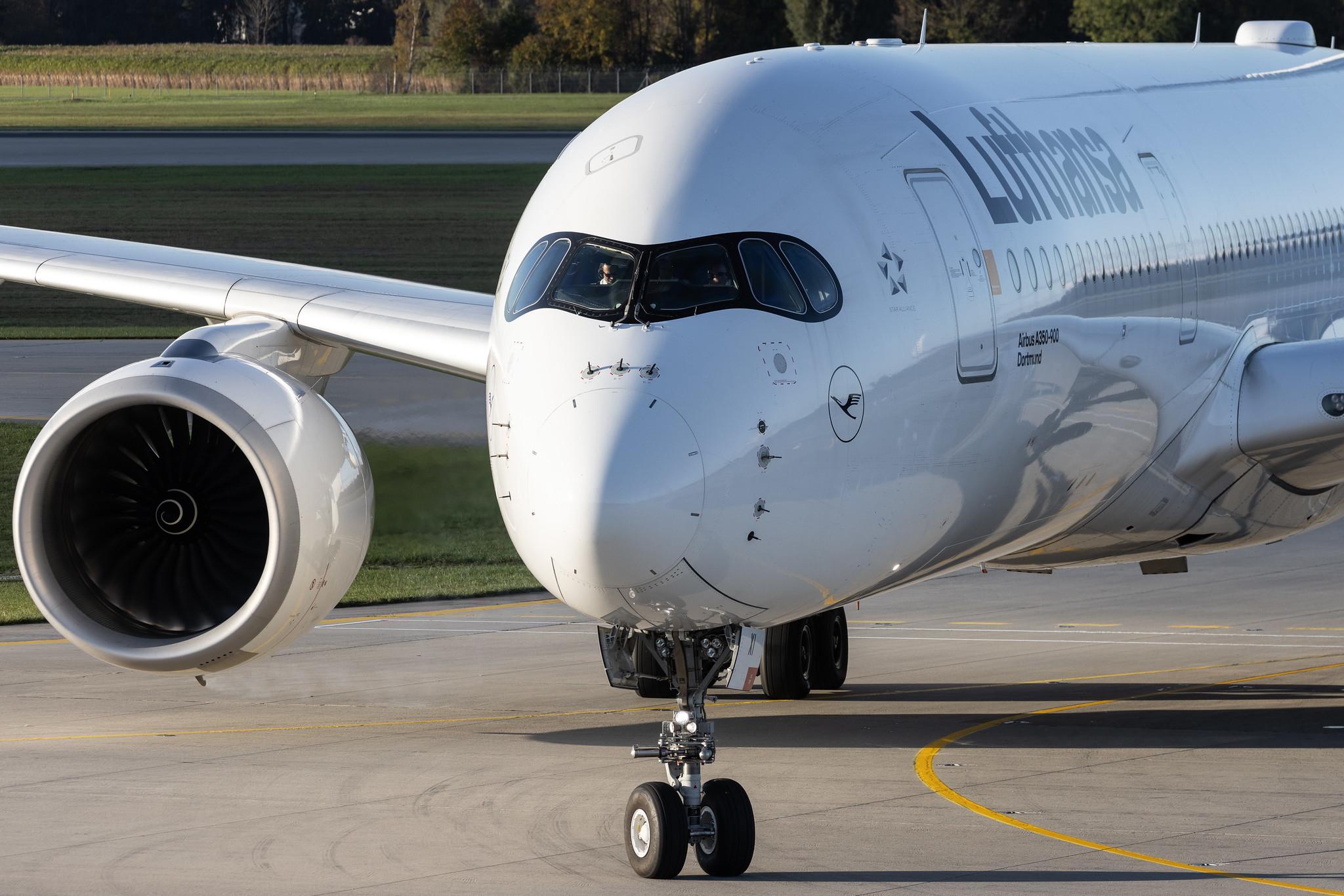 Munich Airport: Lufthansa (LH / DLH) | Airbus A350-941 A359 | D-AIXI | MSN 202