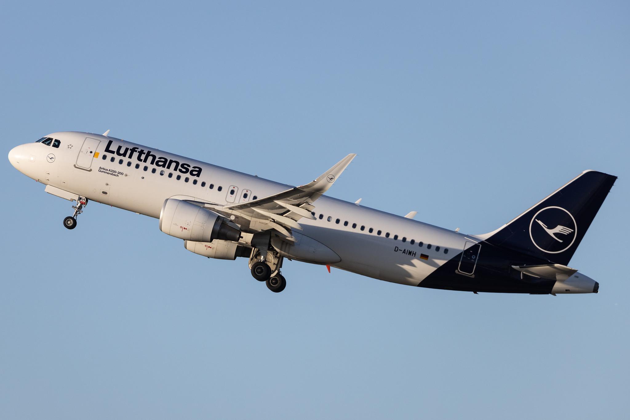 Munich Airport: Lufthansa (LH / DLH) | Airbus A320-214 A320 | D-AIWH | MSN 8911