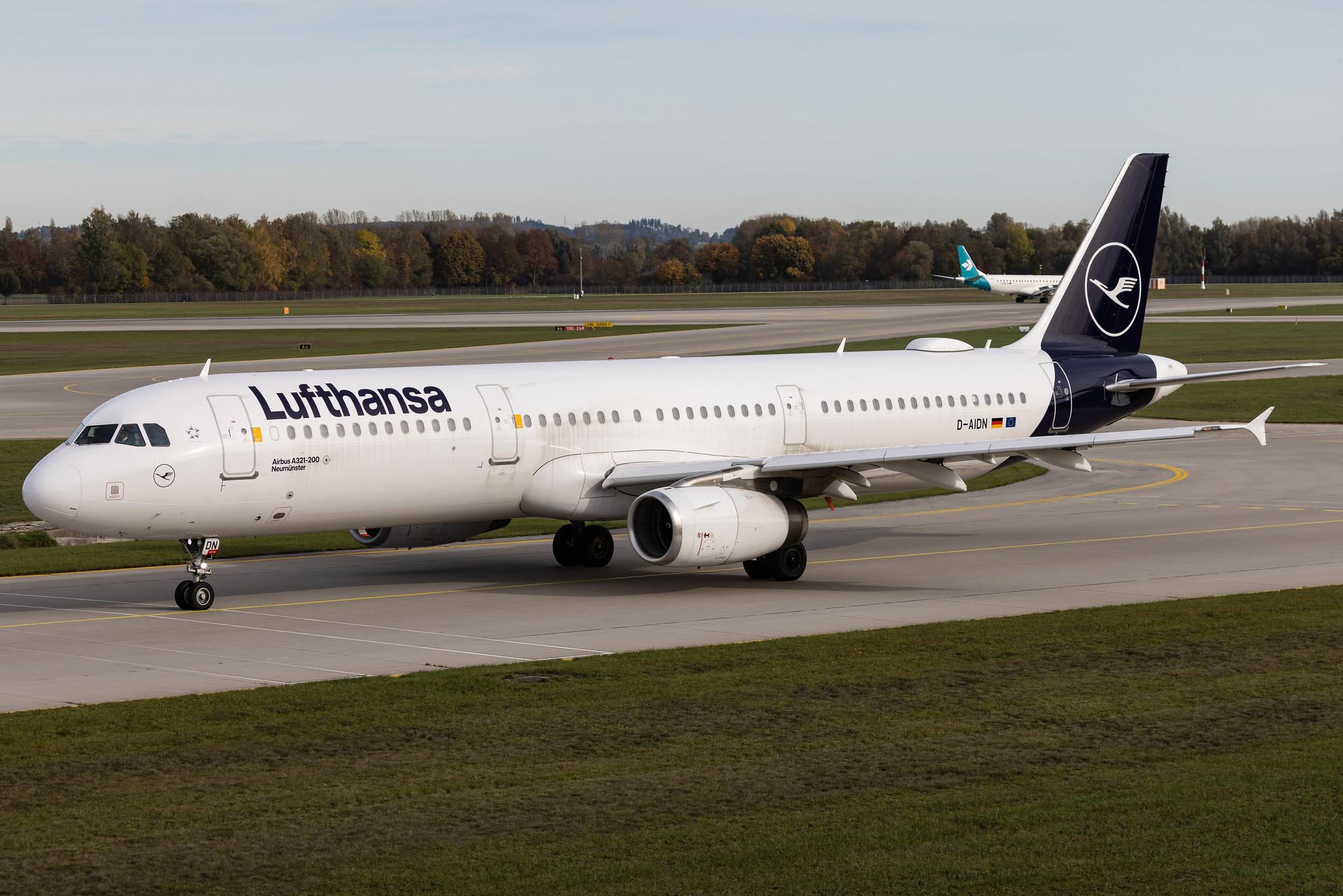 Munich Airport: Lufthansa (LH / DLH) | Airbus A321-231 A321 | D-AIDN | MSN 4976
