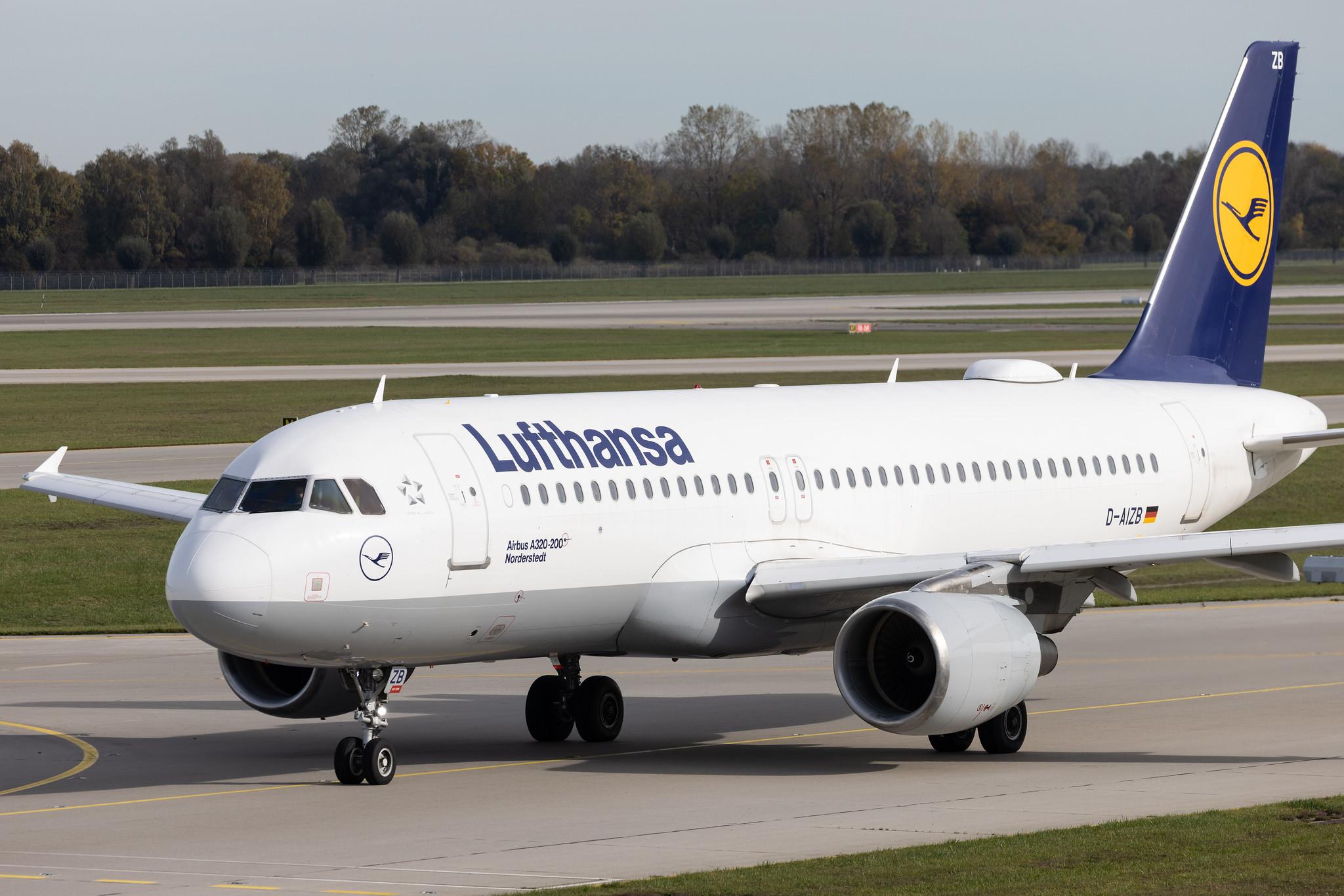 Munich Airport: Lufthansa (LH / DLH) | Airbus A320-214 A320 | D-AIZB | MSN 4120