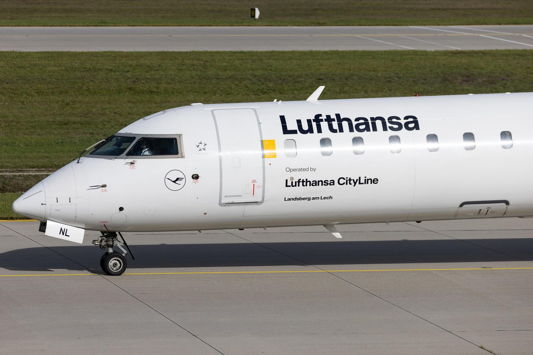 Munich Airport: Lufthansa (LH / DLH) | Operator: Lufthansa CityLine | Mitsubishi CRJ-900LR CRJ9 | D-ACNL | MSN 15252