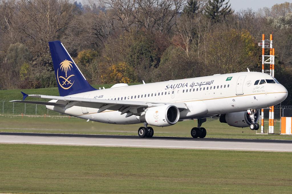 Munich Airport: Saudia (SV / SVA) | Airbus A320-214 A320 | HZ-ASB | MSN 4090
