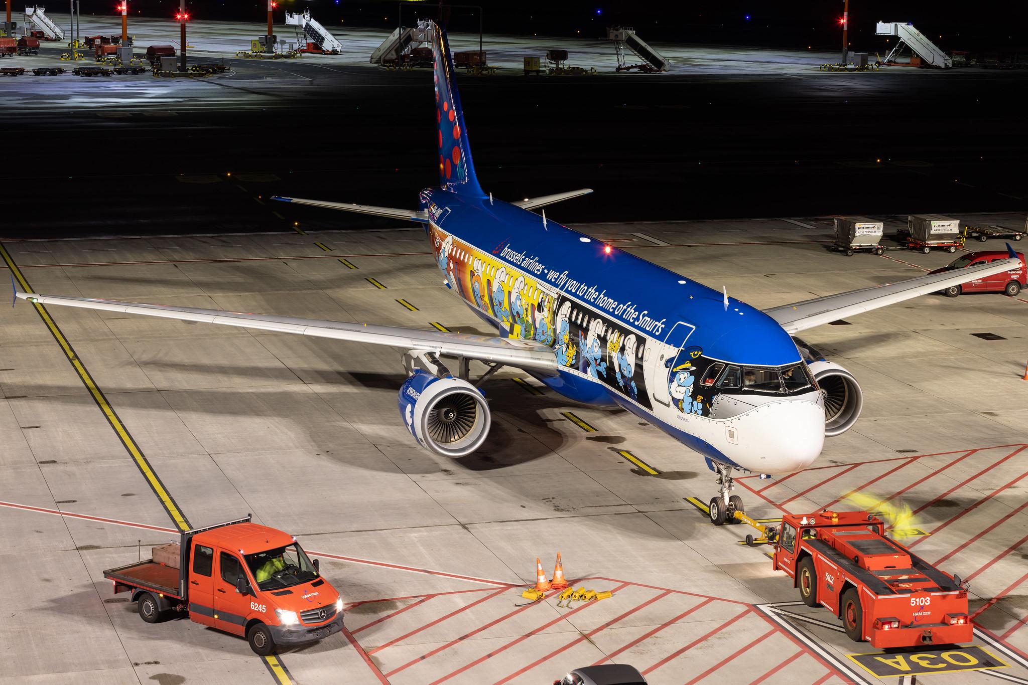 Hamburg Airport: Brussels Airlines (SN / BEL) | Livery: The Smurfs Livery | A320 | OO-SND | MSN 1838