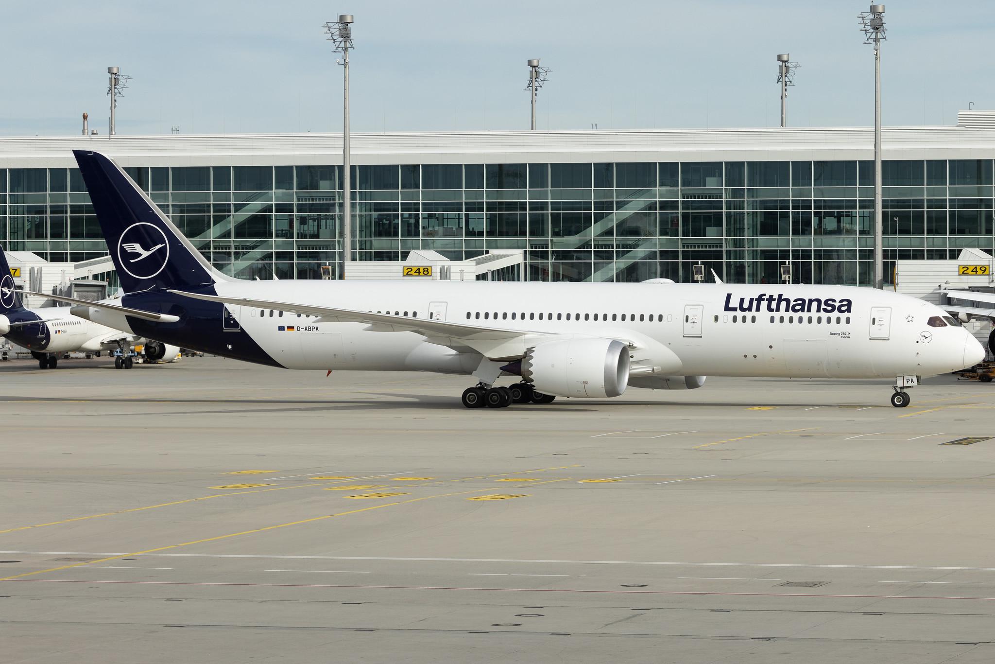 Munich Airport: Lufthansa (LH / DLH) | Boeing 787-9 Dreamliner B789 | D-ABPA | MSN 62730