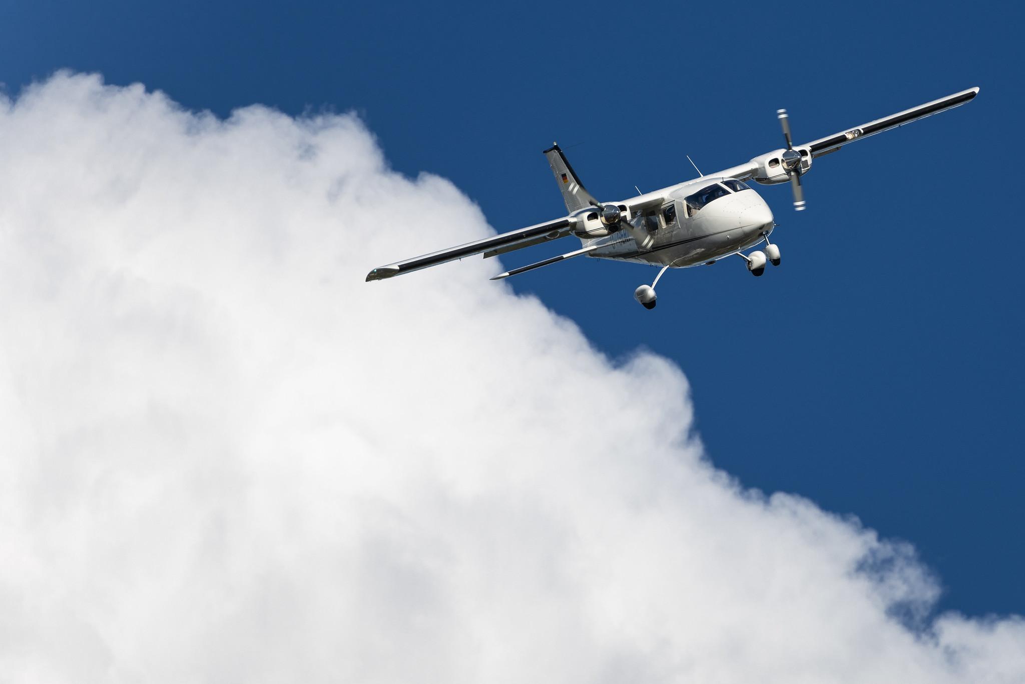 Hamburg Airport: Sylt Air (7E / AWU) |  Vulcanair P68 P68 | D-GERT | MSN 47