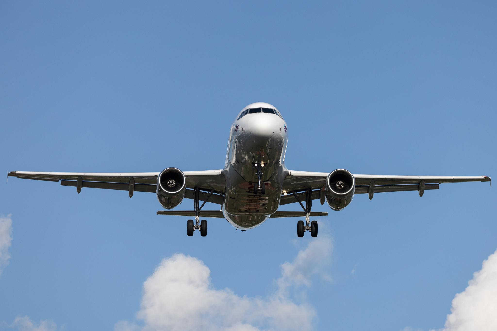 Hamburg Airport: Eurowings (EW / EWG) | Airbus A319-132 A319 | D-AGWM | MSN 3839