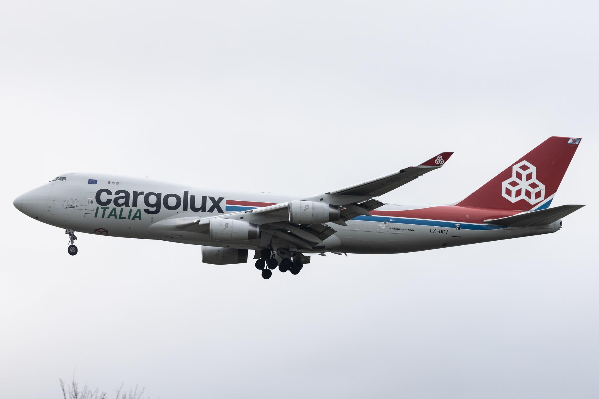 Amsterdam Schiphol: Cargolux (CV / CLX) |  Boeing 747-4R7F B744 | LX-UCV | MSN 33827