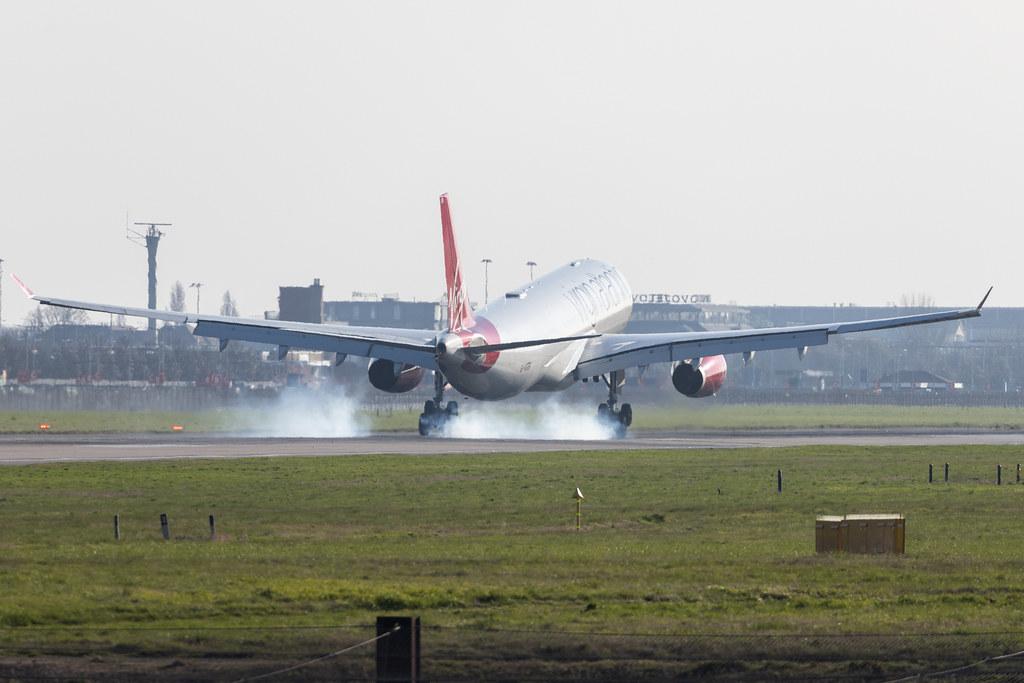 London Heathrow: Virgin Atlantic (VS / VIR) |  Airbus A330-343 A333 | G-VGBR | MSN 1329