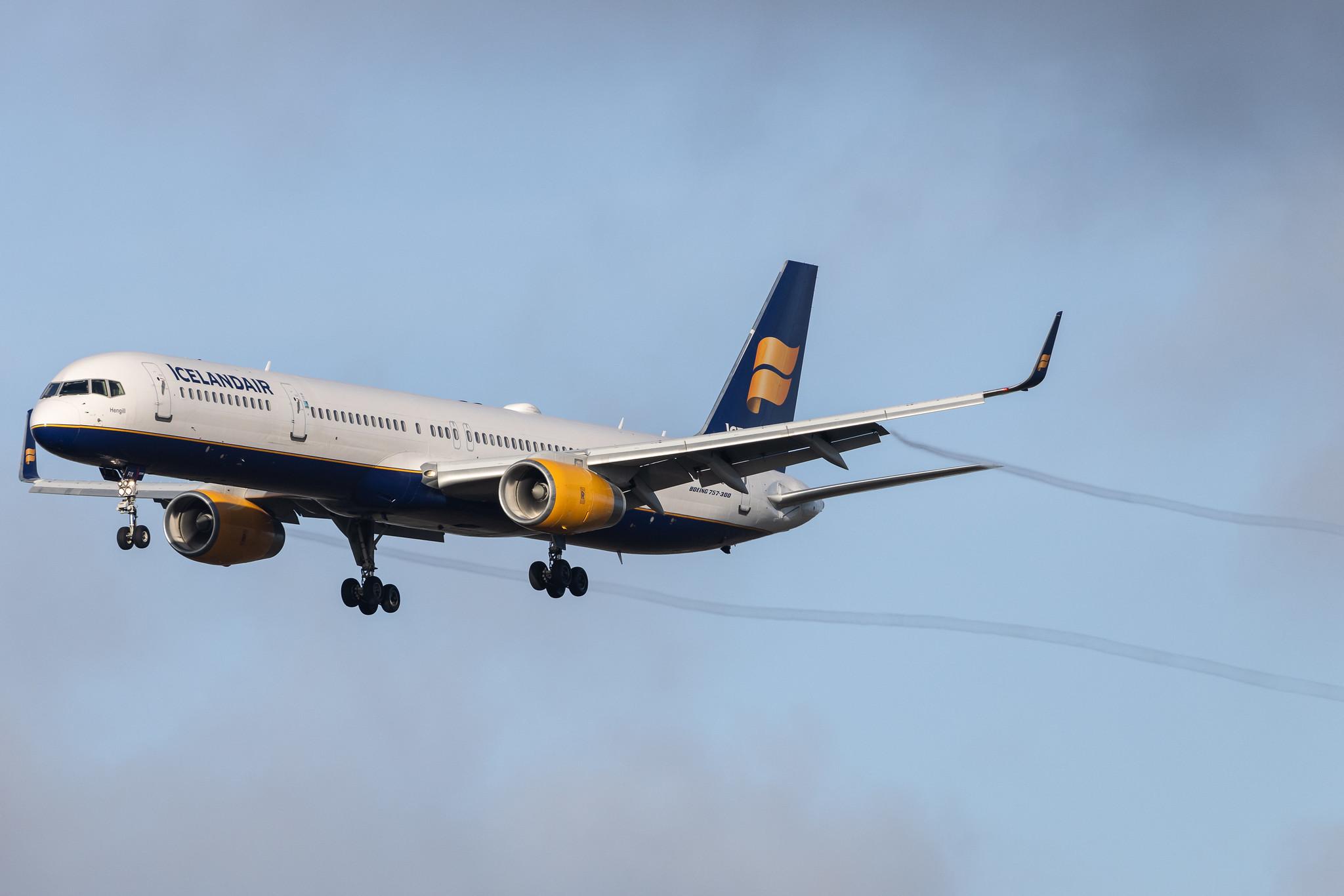 Amsterdam Schiphol: Icelandair (FI / ICE) | Boeing 757-308 B753 | TF-FIX | MSN 29434
