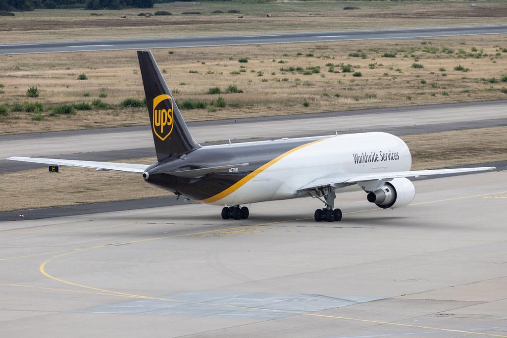 Köln Bonn Airport: UPS (5X / UPS) | Boeing 767-300F(ER) B763 | N371UP | MSN 65791