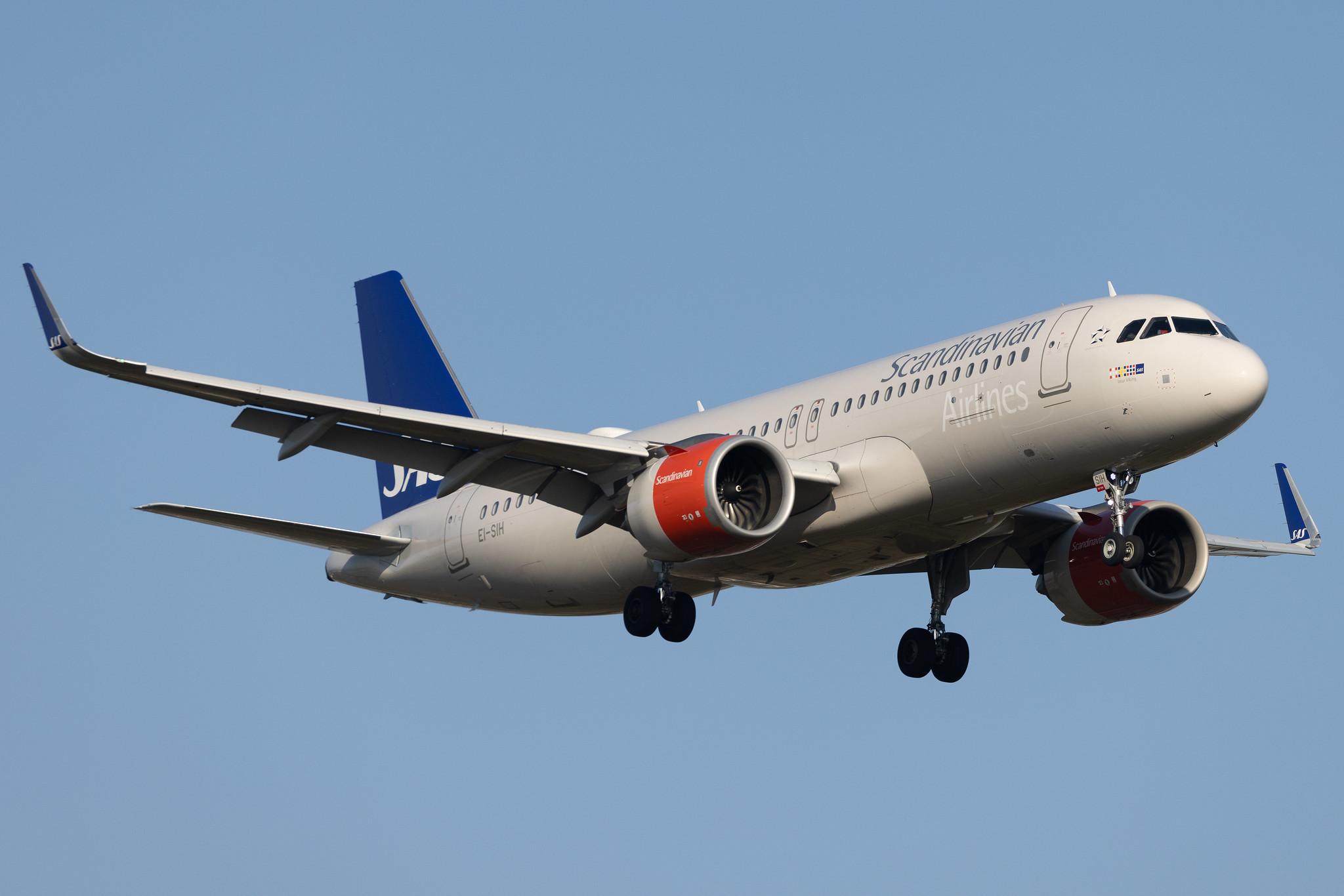 London Heathrow: SAS (SK / SAS) | Operator: SAS Connect |  Airbus A320-251N A20N | EI-SIH | MSN 8551