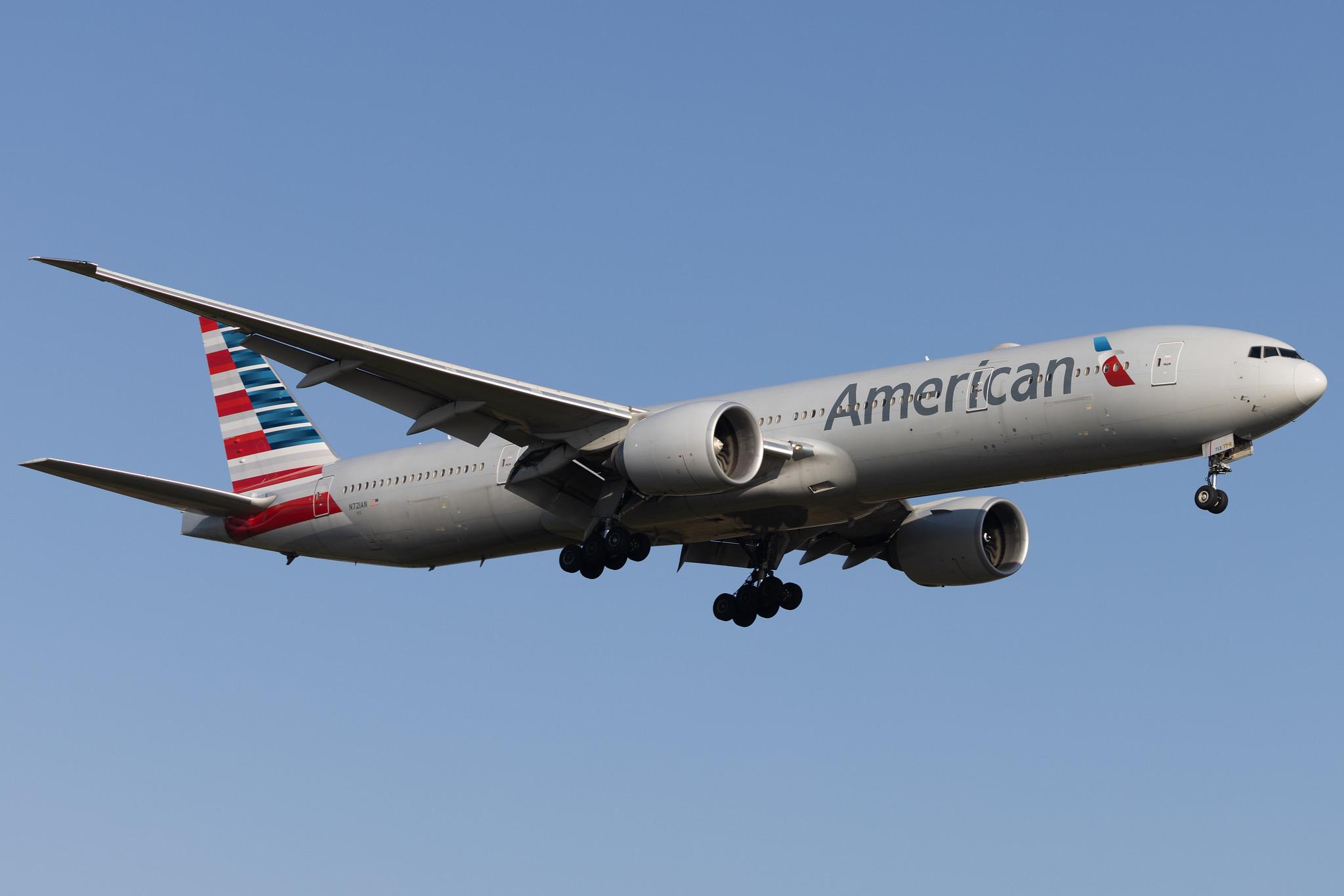 London Heathrow: American Airlines (AA / AAL) |  Boeing 777-323(ER) B77W | N721AN | MSN 31546