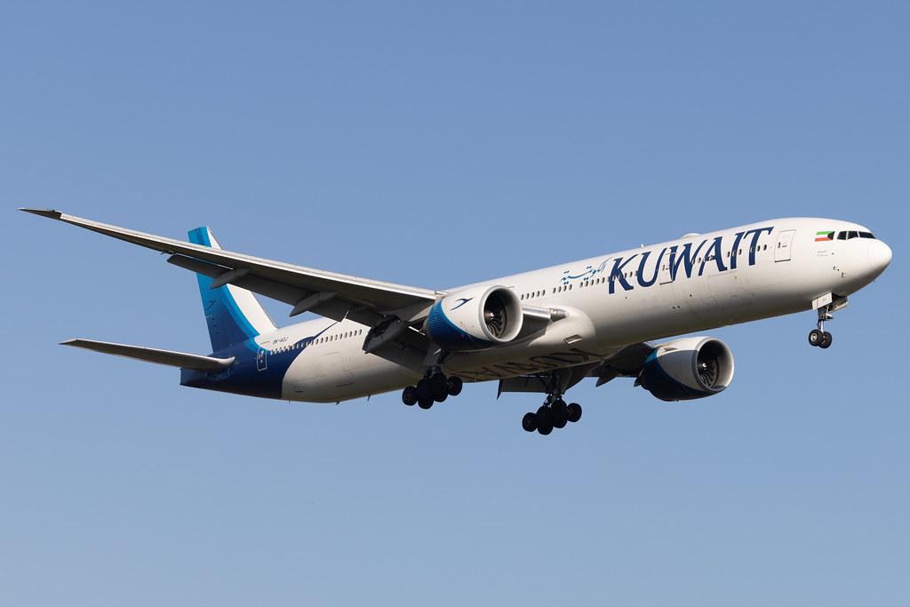 London Heathrow: Kuwait Airways (KU / KAC) |  Boeing 777-369(ER) B77W | 9K-AOJ | MSN 62567
