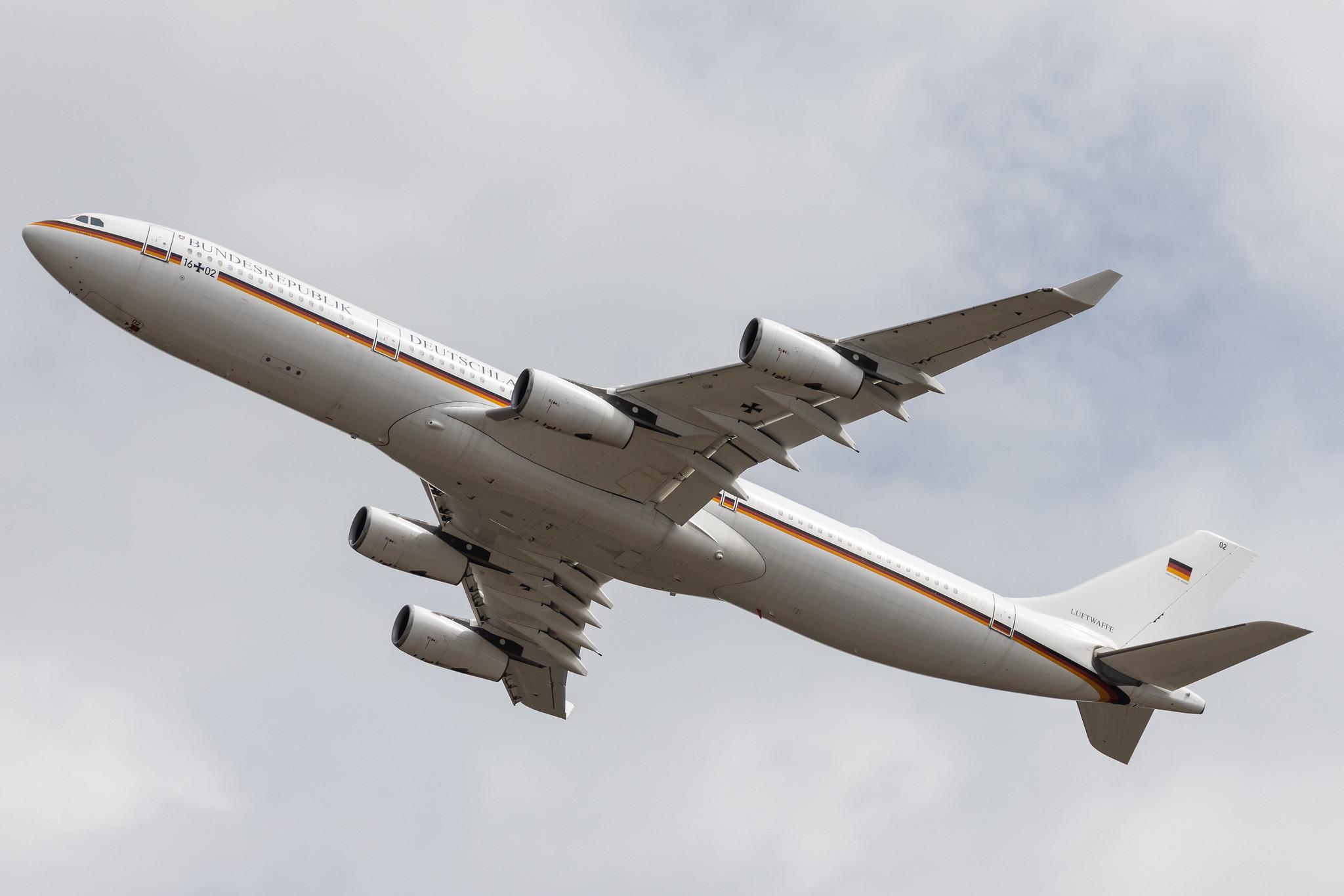 Köln Bonn Airport: German Air Force (/ GAF) | Airbus A340-313 A343 | 16+02 | MSN 355