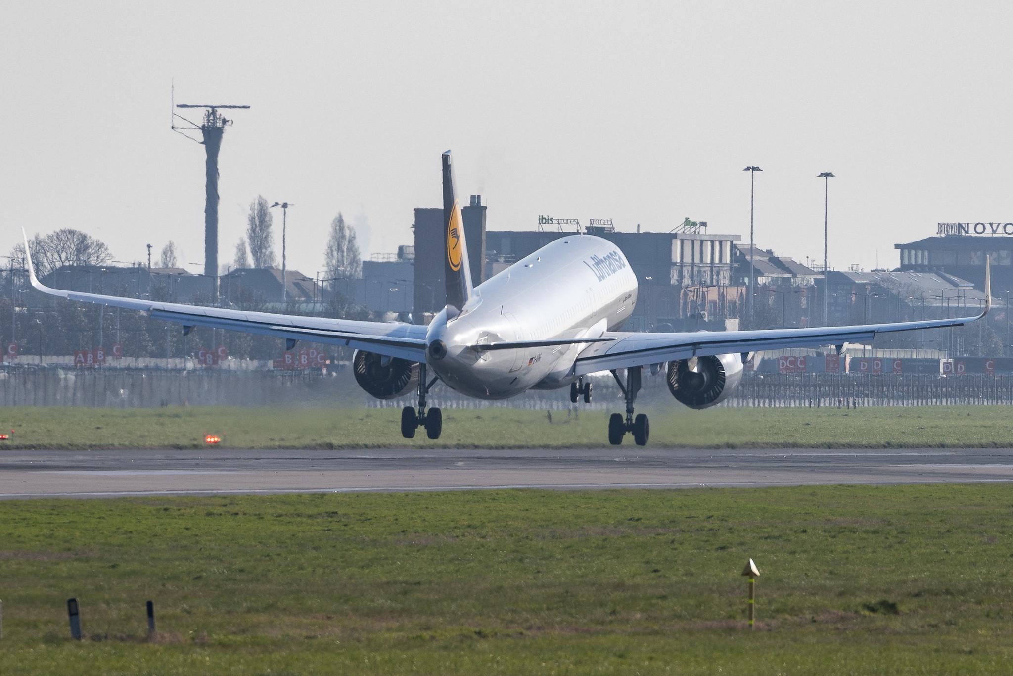 London Heathrow: Lufthansa (LH / DLH) |  Airbus A320-271N A20N | D-AING | MSN 7588