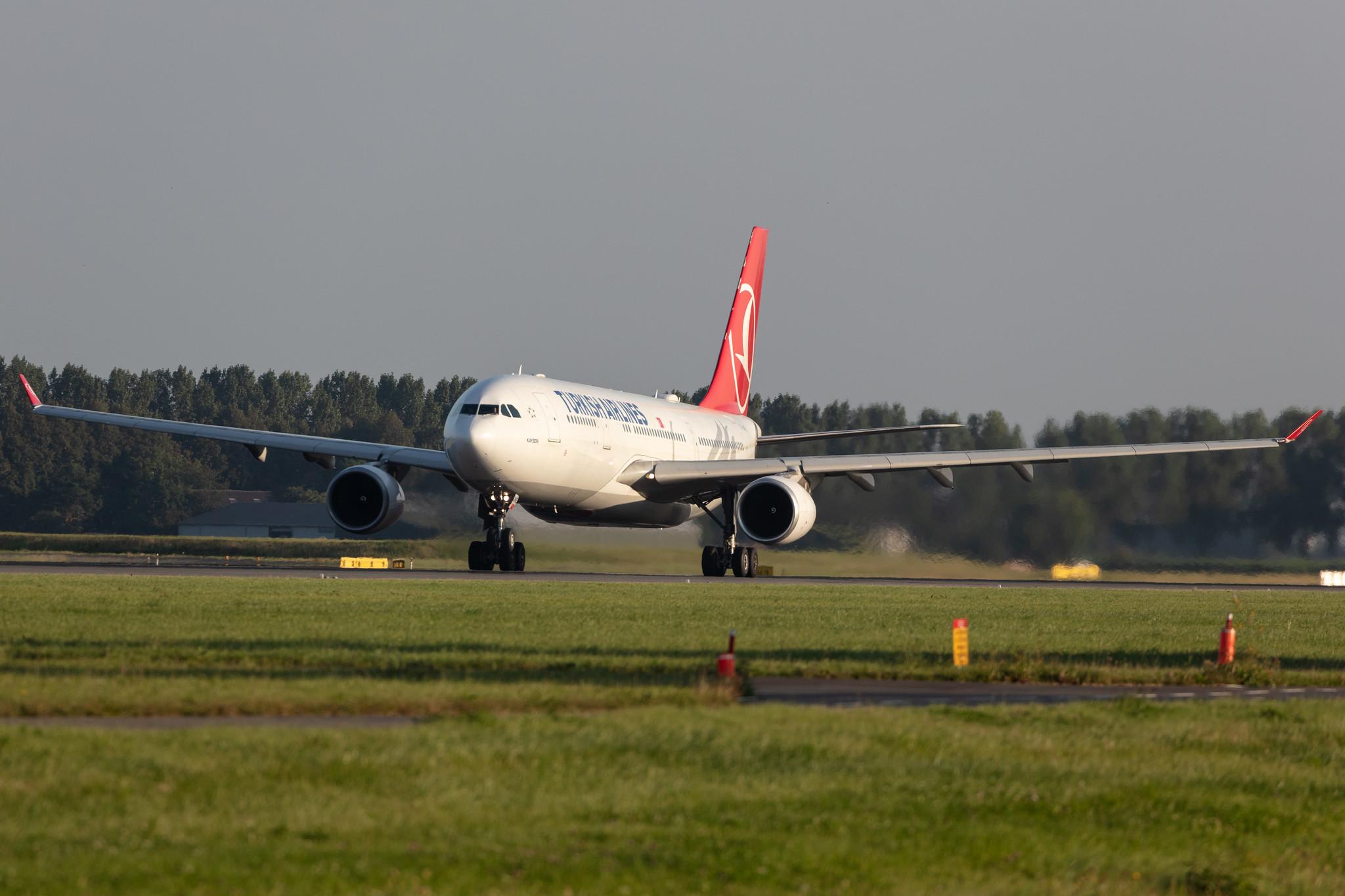Amsterdam Schiphol: Turkish Airlines (TK / THY) |  Airbus A330-203 A332 | TC-JNE | MSN 0774