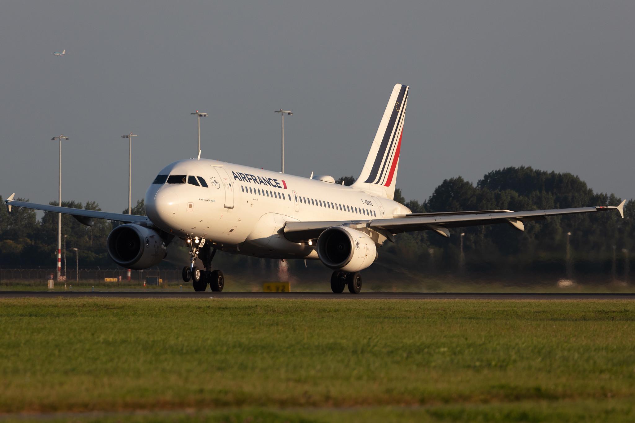 Amsterdam Schiphol: Air France (AF / AFR) |  Airbus A319-111 A319 | F-GRXE | MSN 1733
