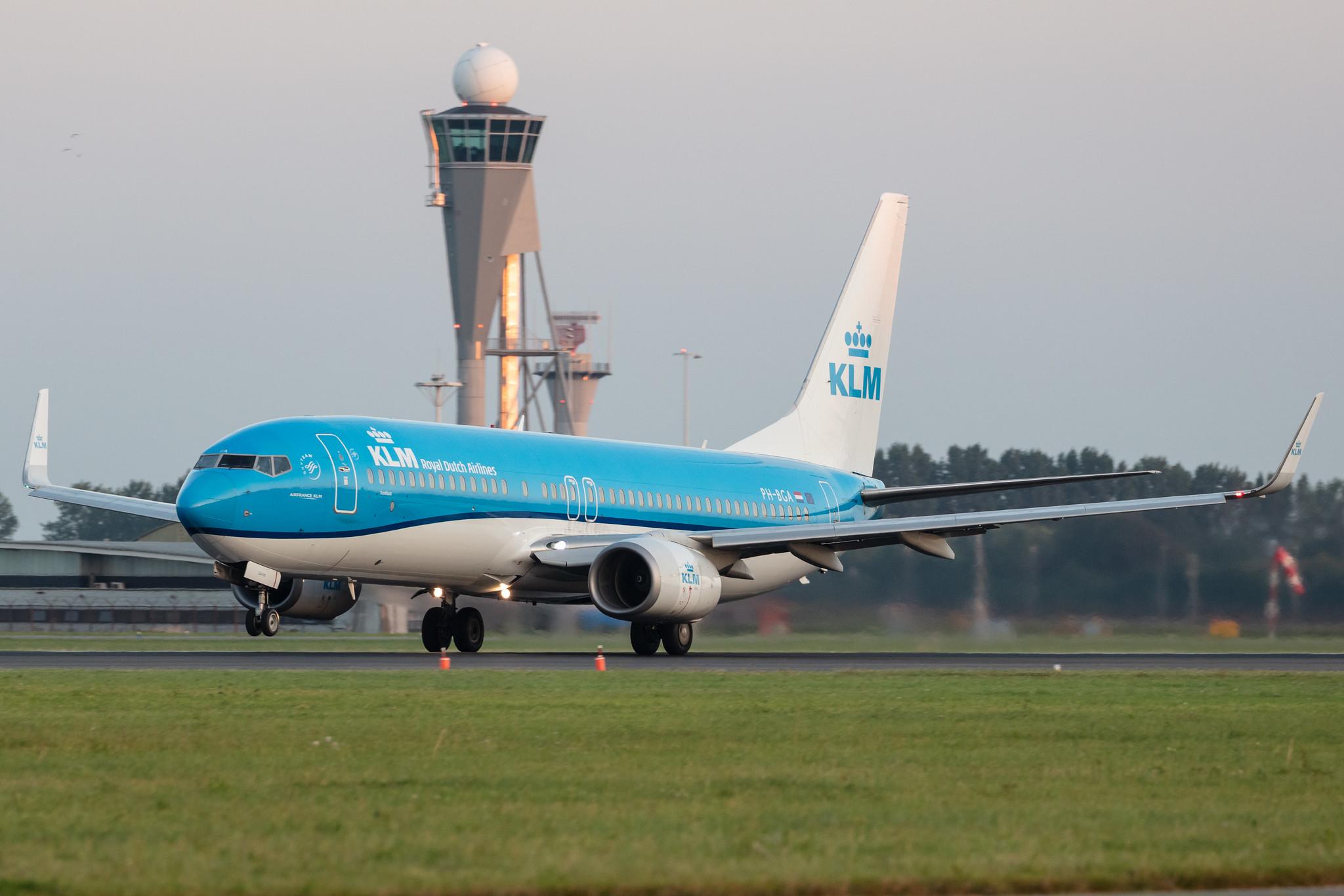 Amsterdam Schiphol: KLM (KL / KLM) |  Boeing 737-8K2 B738 | PH-BGA | MSN 37593