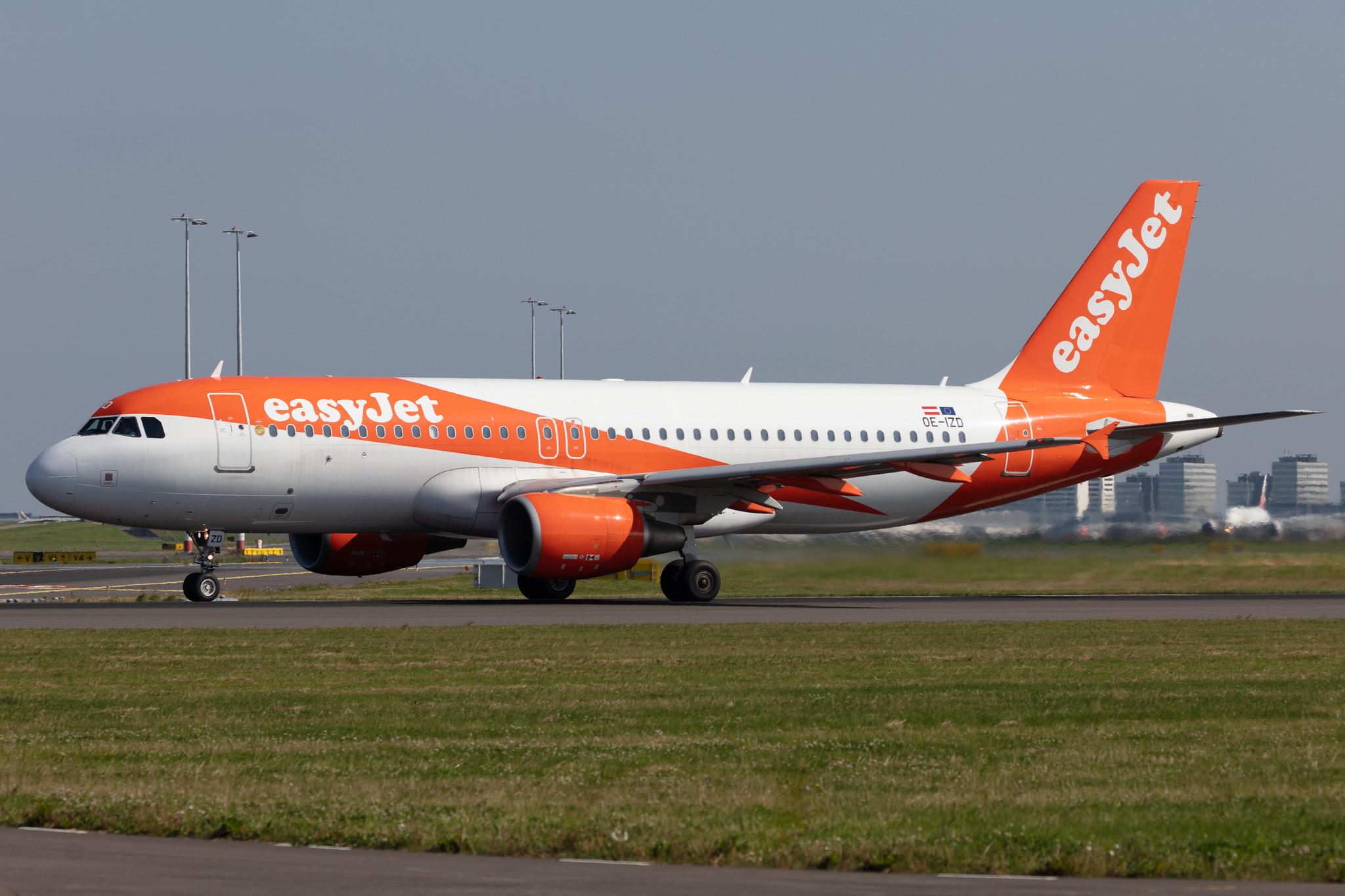 Amsterdam Schiphol: easyJet (U2 / EZY) | Operator: easyJet Europe |  Airbus A320-214 A320 | OE-IZD | MSN 4581