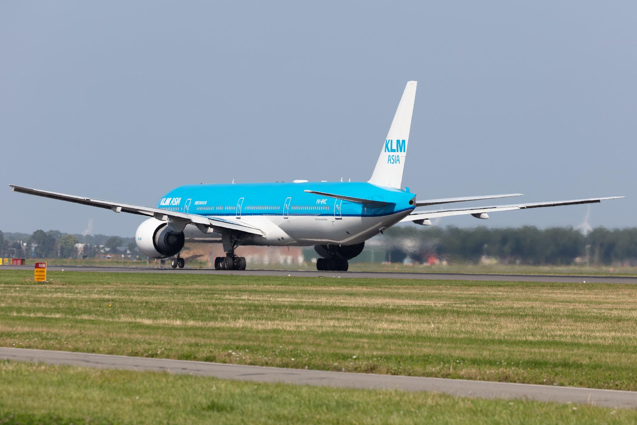 Amsterdam Schiphol: KLM (KL / KLM) |  Boeing 777-306(ER) B77W | PH-BVC | MSN 37582