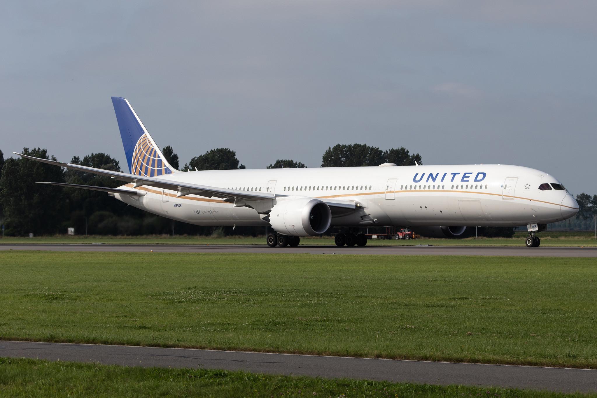 Amsterdam Schiphol: United Airlines (UA / UAL) |  Boeing 787-10 Dreamliner B78X | N16008 | MSN 60138