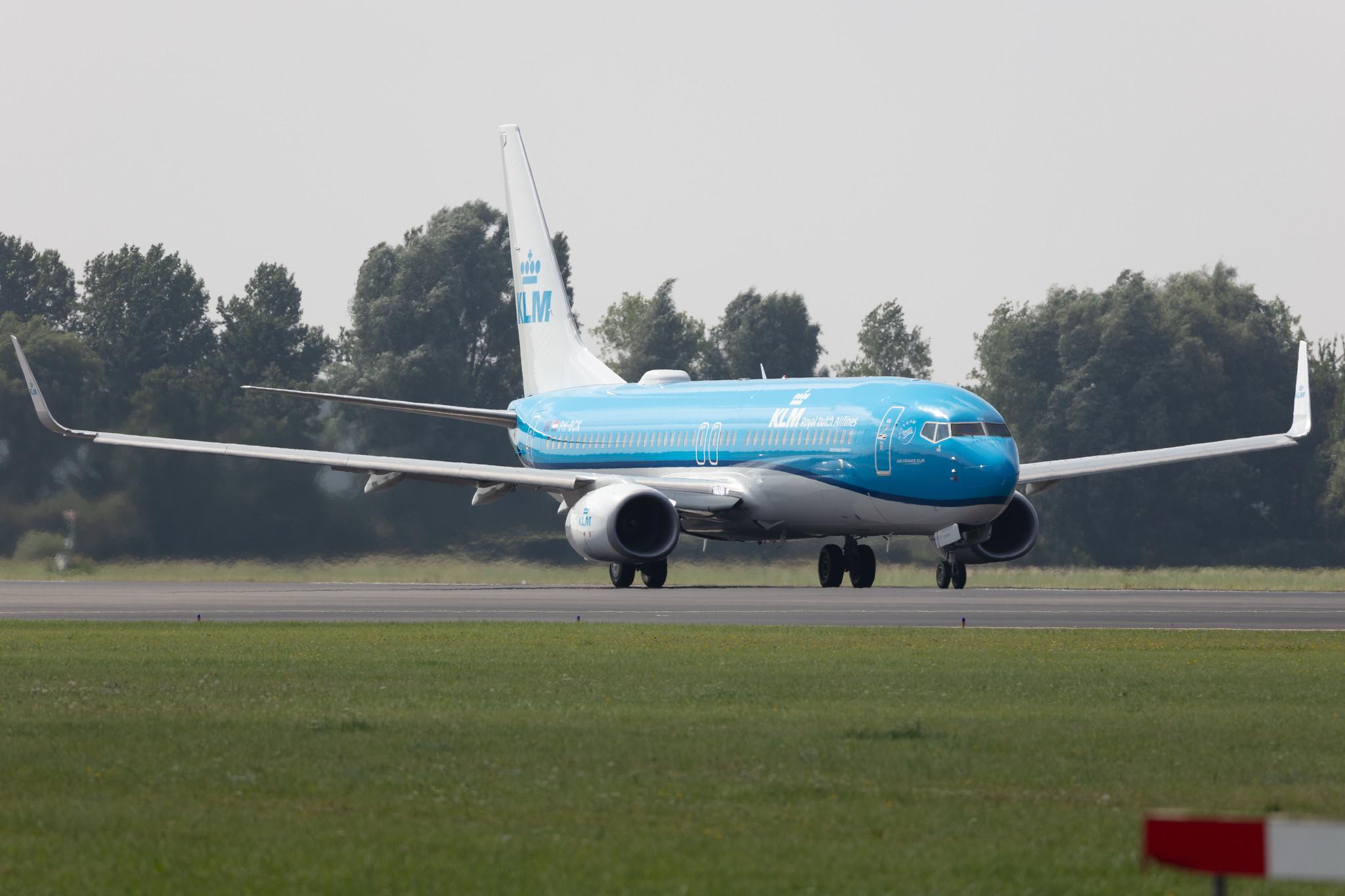 Amsterdam Schiphol: KLM (KL / KLM) |  Boeing 737-8K2 B738 | PH-BCK | MSN 62580