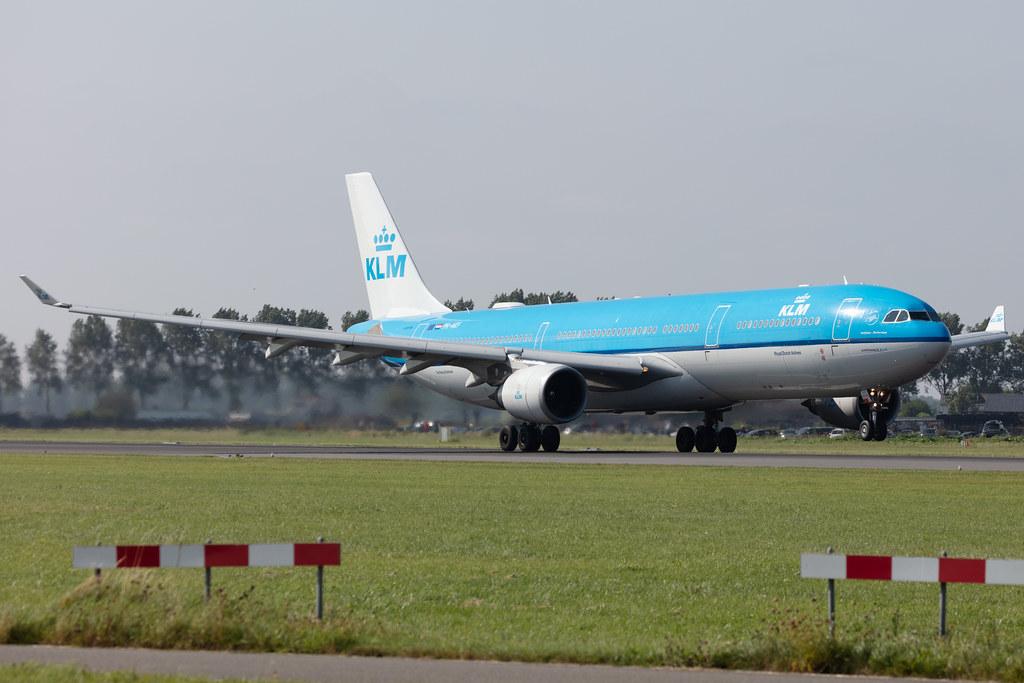 Amsterdam Schiphol: KLM (KL / KLM) |  Airbus A330-303 A333 | PH-AKF | MSN 1580