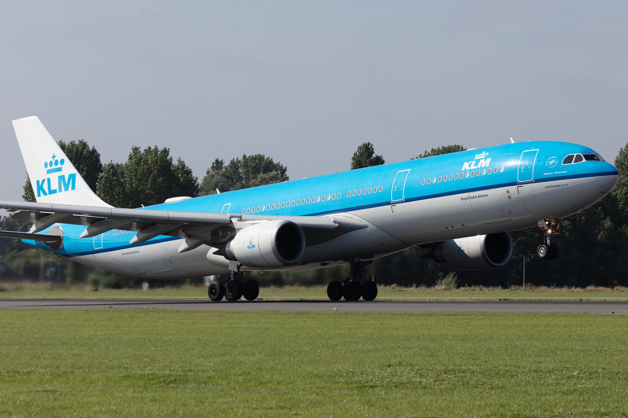 Amsterdam Schiphol: KLM (KL / KLM) |  Airbus A330-303 A333 | PH-AKF | MSN 1580