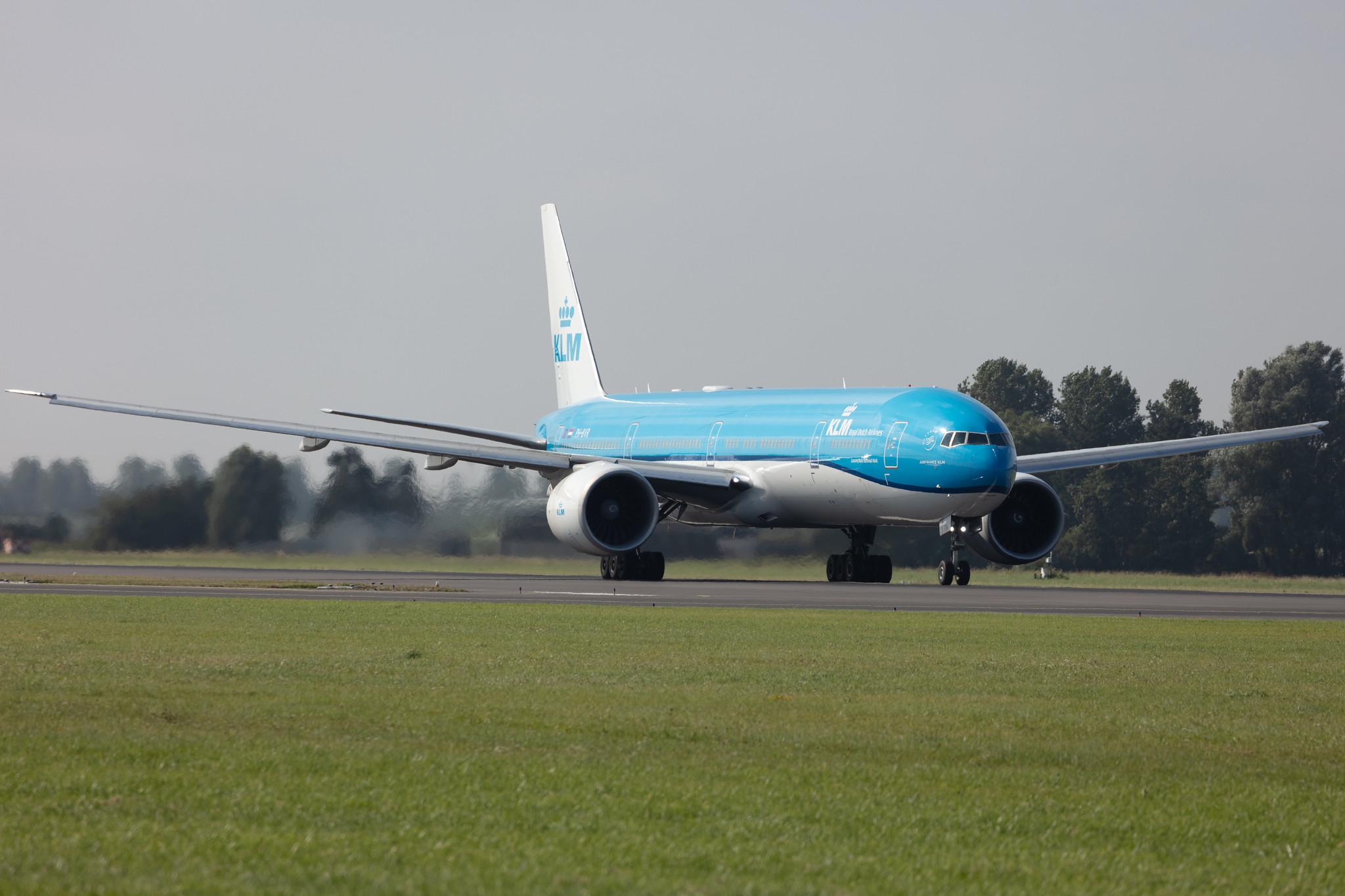 Amsterdam Schiphol: KLM (KL / KLM) |  Boeing 777-306(ER) B77W | PH-BVR | MSN 61603