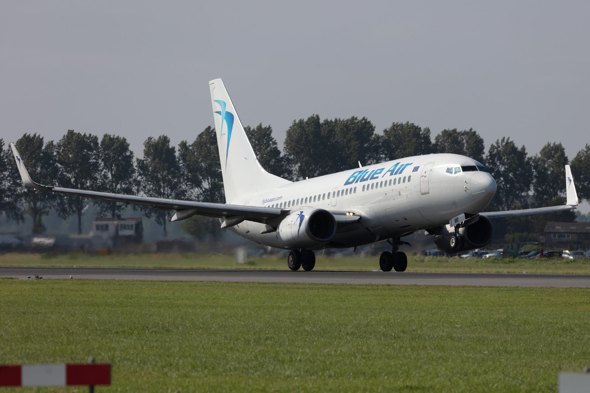 Amsterdam Schiphol: Blue Air (0B / BLA) |  Boeing 737-7K2 B737 | YR-BMR | MSN 33465
