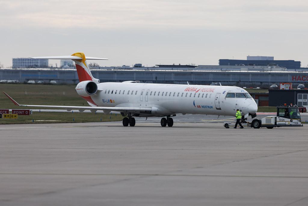 Hamburg Airport: Iberia Regional (IB / IBE) | Operator: Air Nostrum | Mitsubishi CRJ-1000 CRJX | EC-LJR | MSN 19002