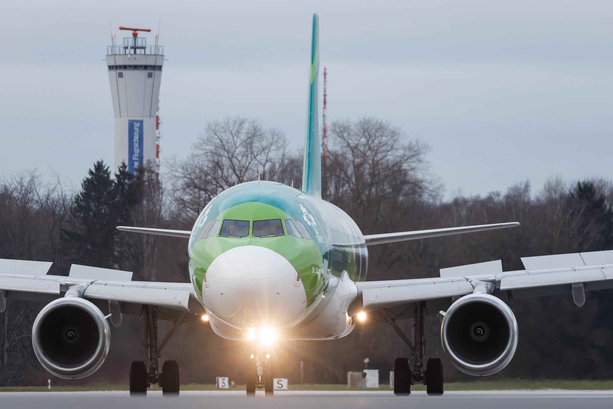 Hamburg Airport: Aer Lingus (EI / EIN) | Livery: Irish Rugby Team Livery | Airbus A320-214 A320 | EI-DEI | MSN 2374
