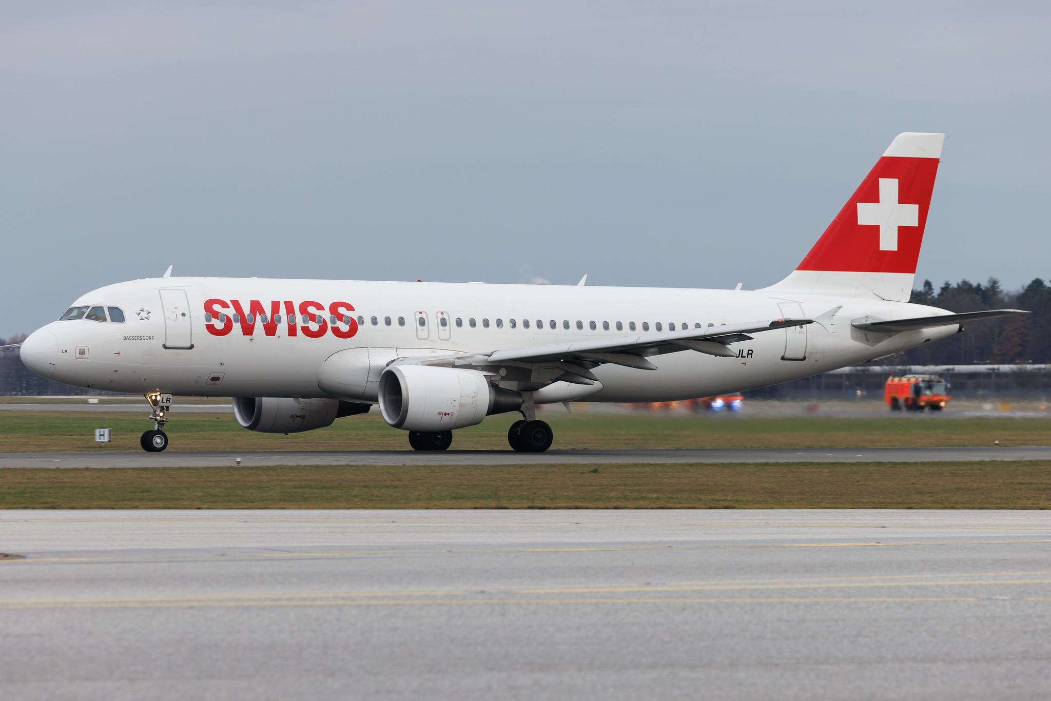 Hamburg Airport: Swiss (LX / SWR) | Airbus A320-214 A320 | HB-JLR | MSN 5037
