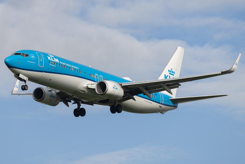 Aeroporto de Lisboa: KLM (KL / KLM) | Boeing 737-8K2 B738 | PH-BCK | MSN 62580