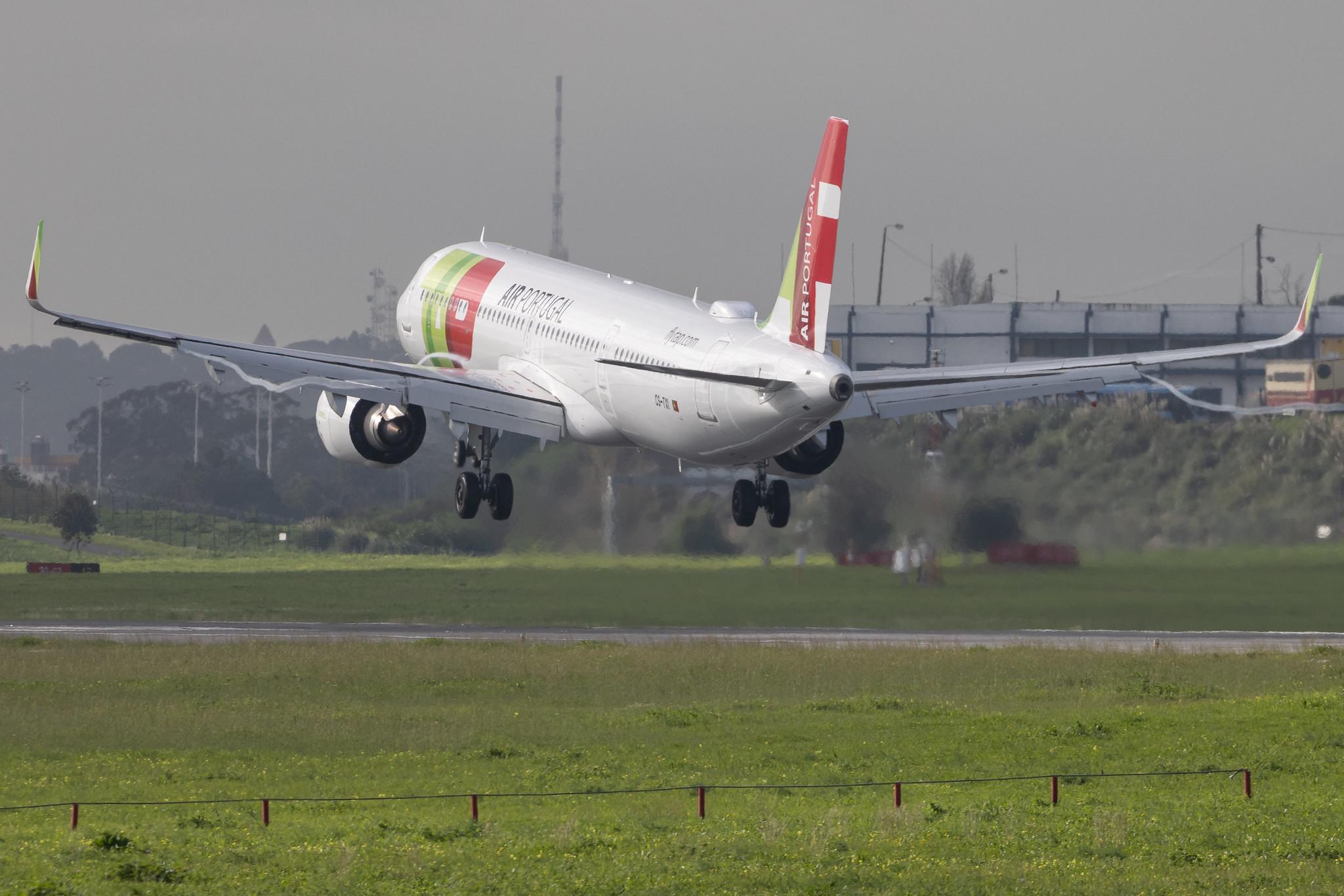 Aeroporto de Lisboa: TAP Air Portugal (TP / TAP) | Airbus A321-251NX A21N | CS-TXI | MSN 10617