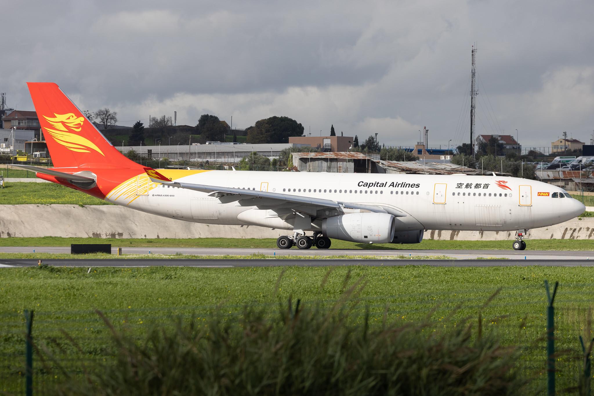 Aeroporto de Lisboa: Capital Airlines (JD / CBJ) | Airbus A330-243 A332 | B-1043 | MSN 1847