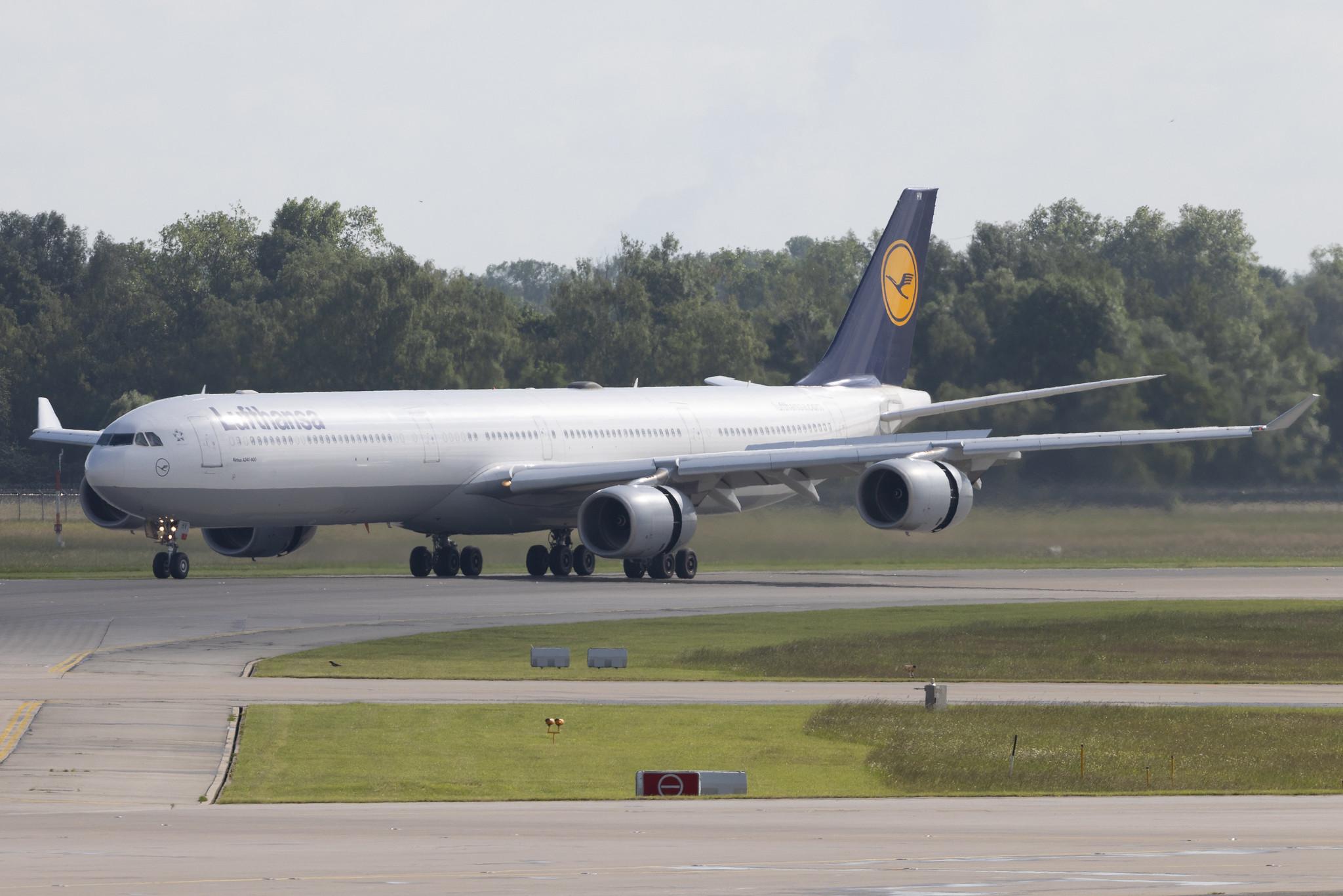 Munich Airport: Lufthansa (LH / DLH) | Airbus A340-642 A346 | D-AIHV | MSN 0897
