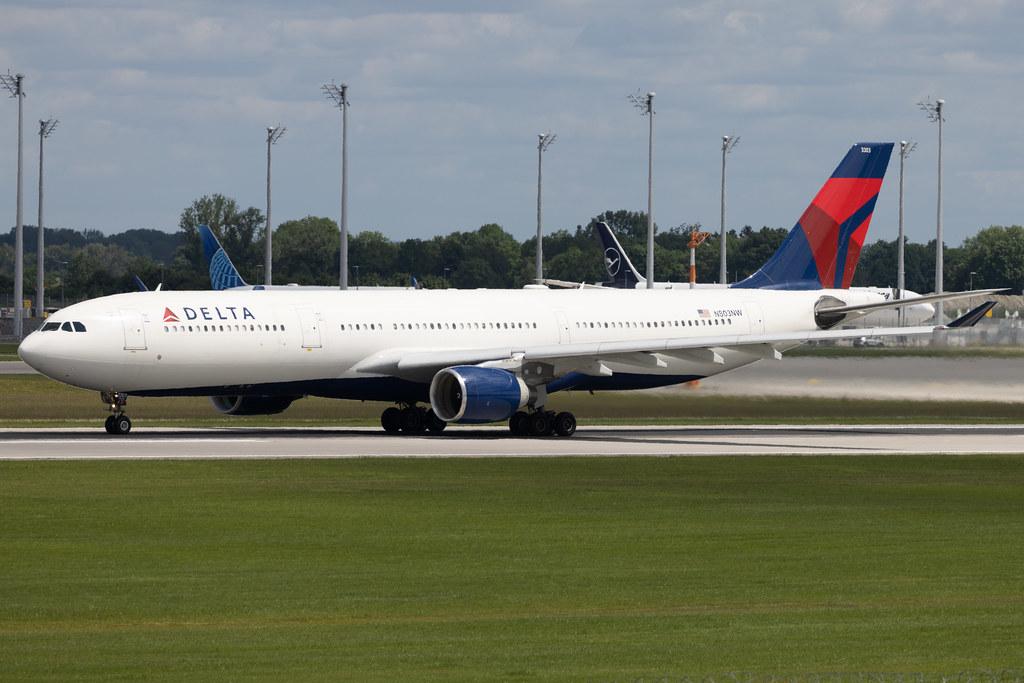 Munich Airport: Delta Air Lines (DL / DAL) | Airbus A330-323 A333 | N803NW | MSN 0542