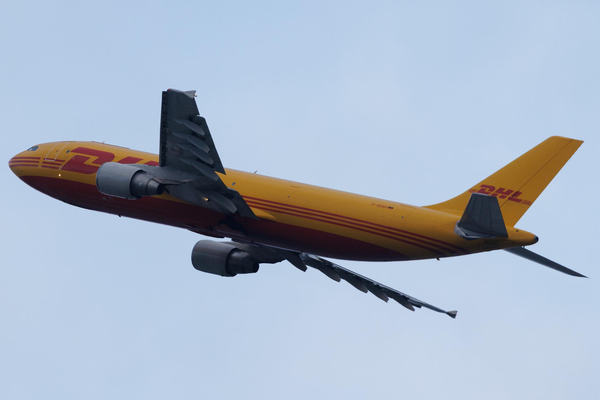 London Heathrow: DHL (D0 / DHK) | Operator: European Air Transport |  Airbus A300B4-622R(F) A306 | D-AEAP | MSN 724