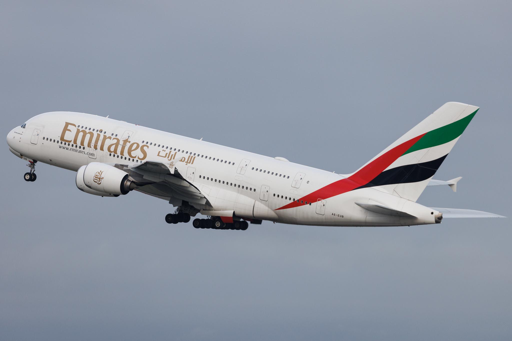 London Heathrow: Emirates (EK / UAE) | Airbus A380-861 A388 | A6-EUB | MSN 213
