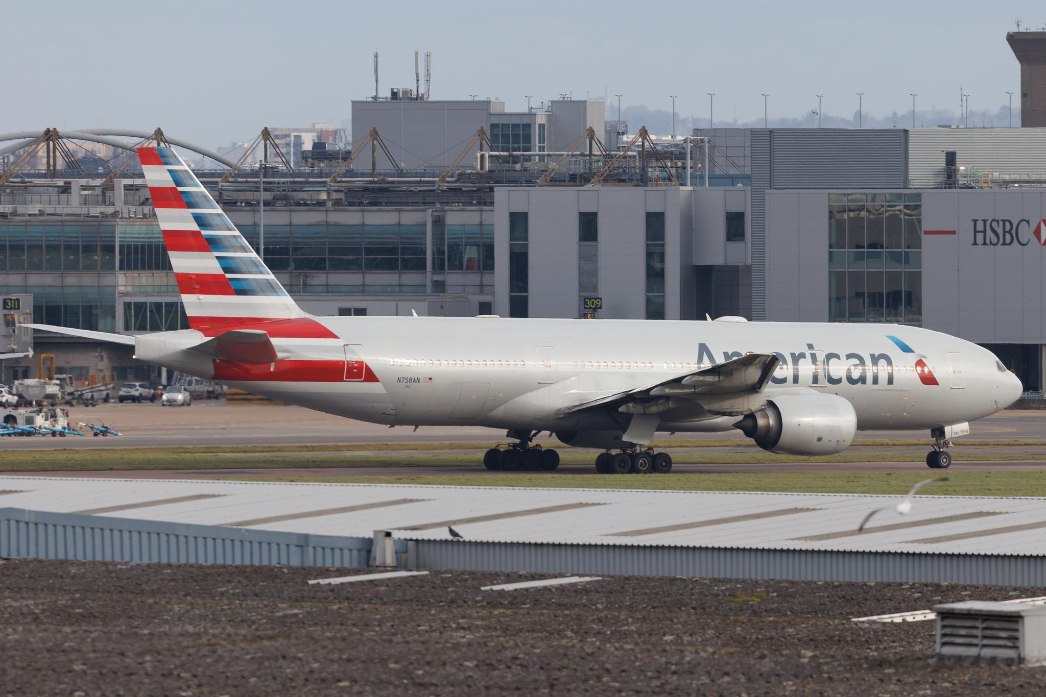 London Heathrow: American Airlines (AA / AAL) | Boeing 777-223(ER) B772 | N758AN | MSN 32637
