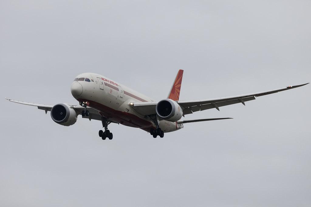 London Heathrow: Air India (AI / AIC) | Boeing 787-8 Dreamliner B788 | VT-AND | MSN 36278