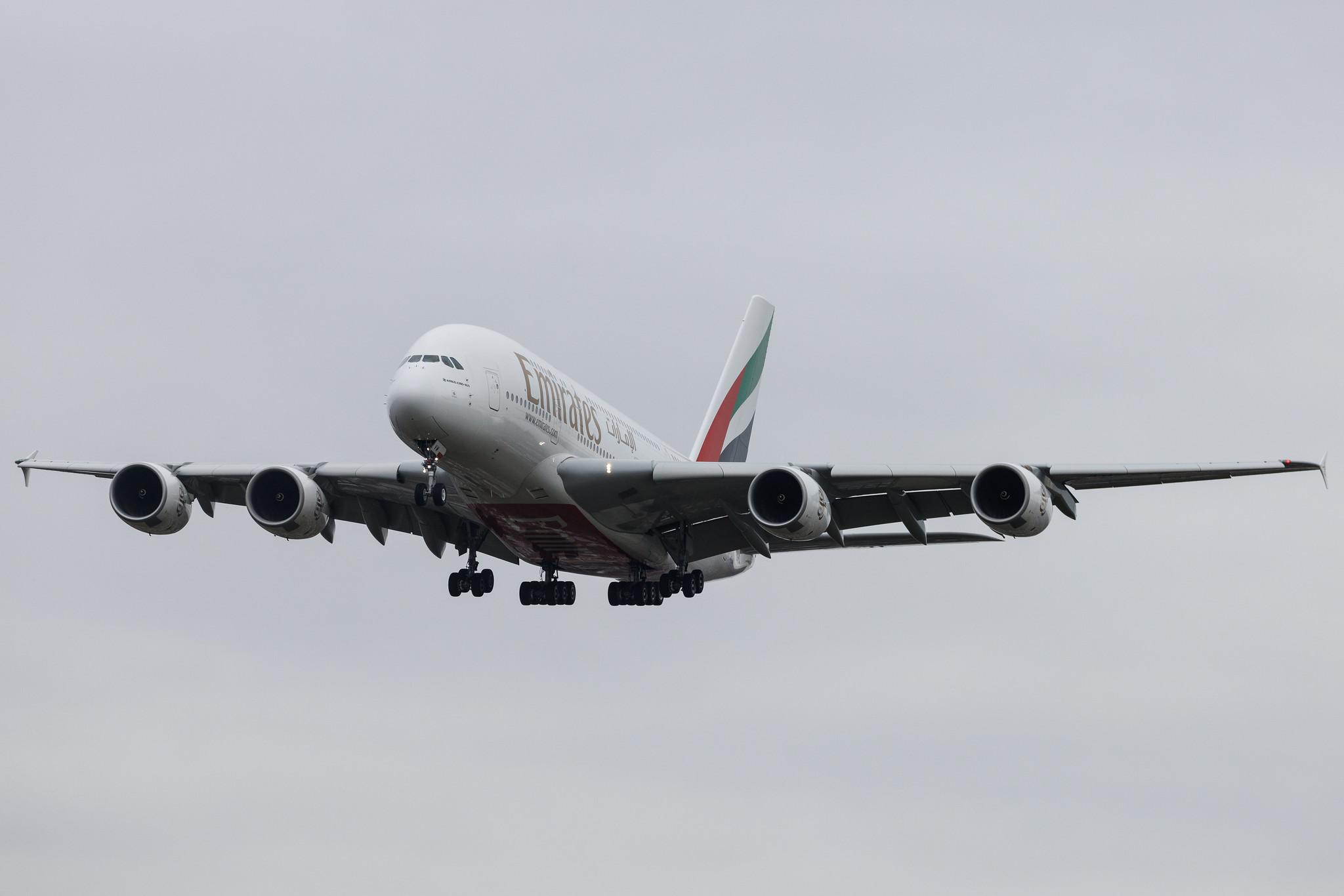 London Heathrow: Emirates (EK / UAE) | Airbus A380-842 A388 | A6-EVM | MSN 264