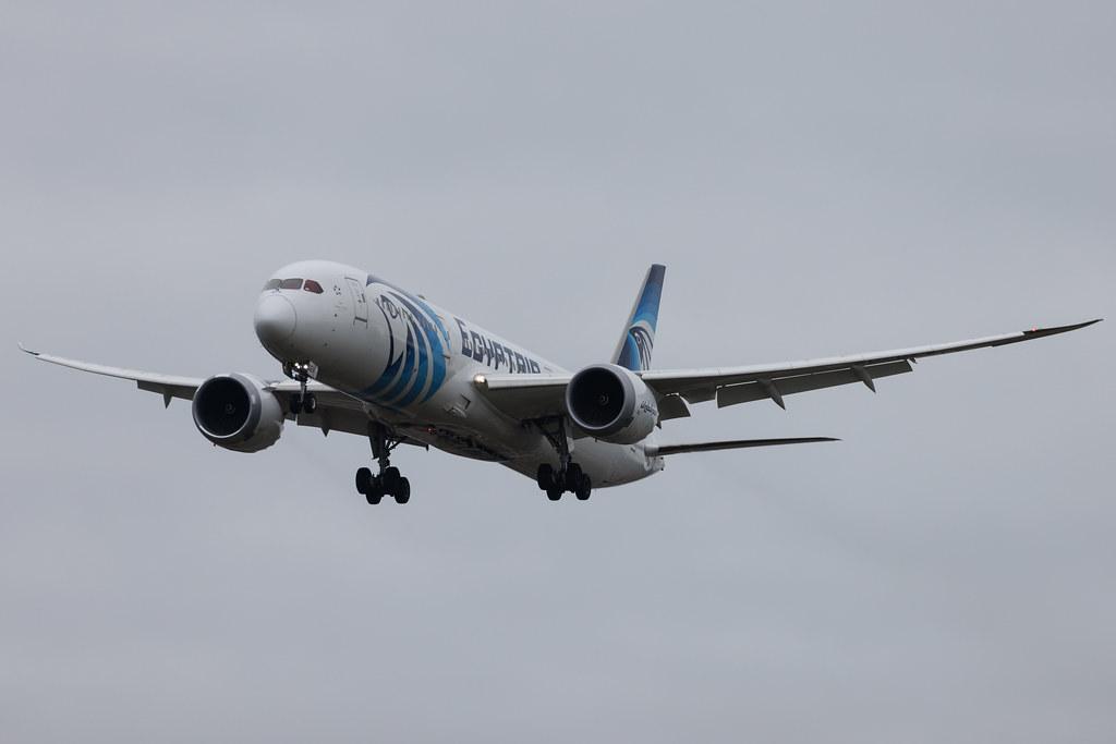 London Heathrow: EgyptAir (MS / MSR) | Boeing 787-9 Dreamliner B789 | SU-GEV | MSN 65087