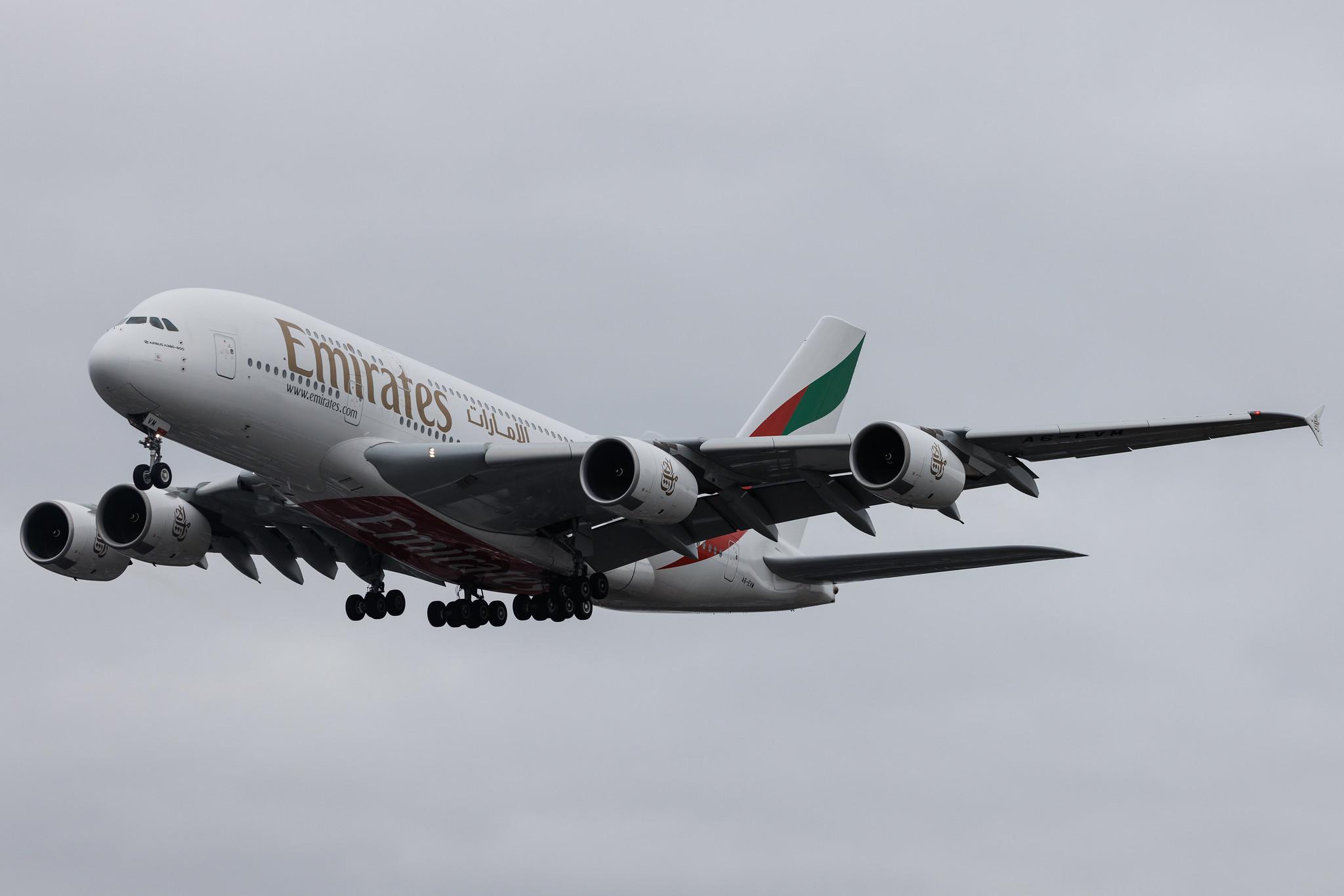 London Heathrow: Emirates (EK / UAE) | Airbus A380-842 A388 | A6-EVM | MSN 264