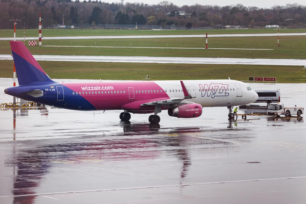 Hamburg Airport: Wizz Air (W6 / WZZ) |  Airbus A321-231 A321 | HA-LXW | MSN 07947