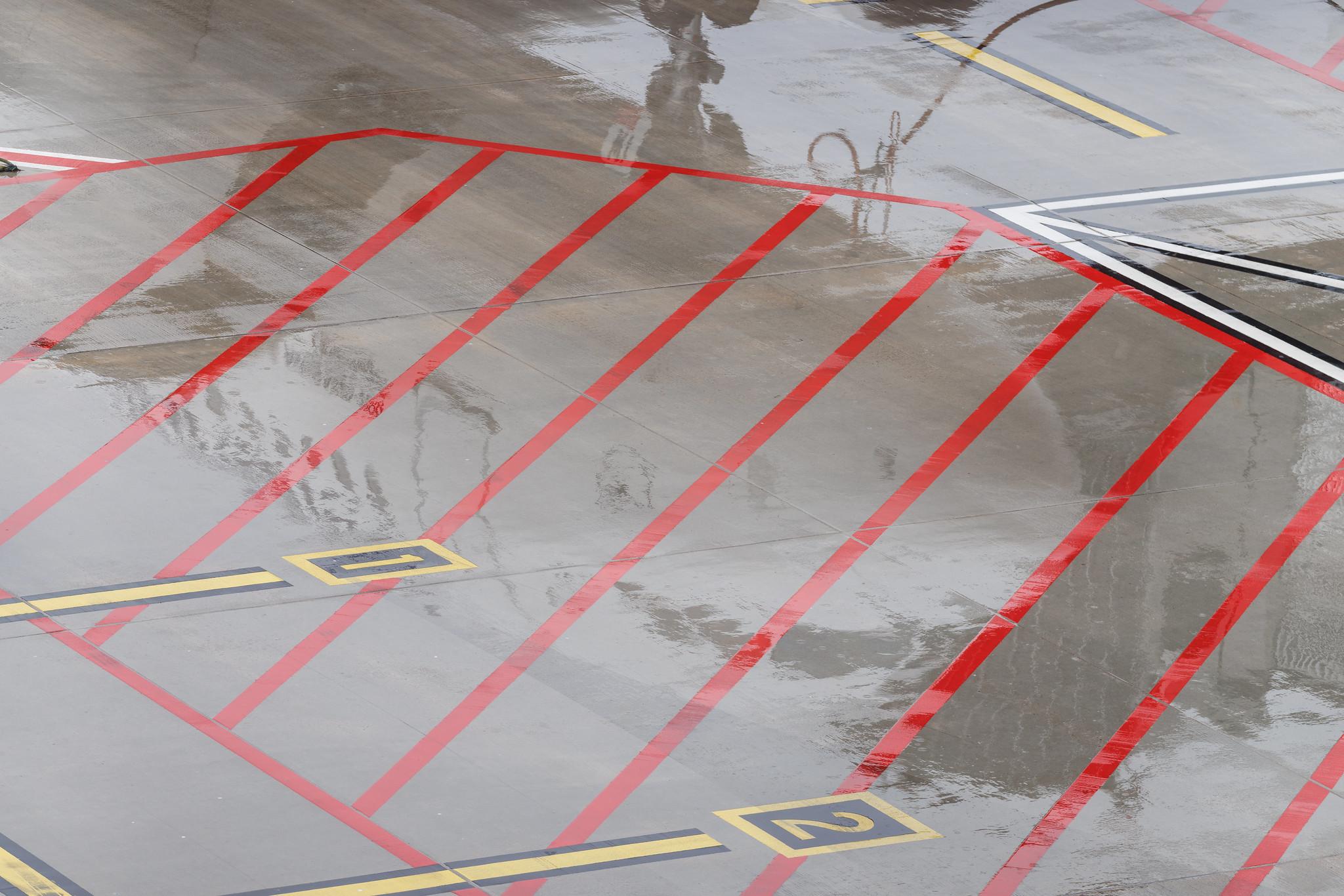 Hamburg Airport: Lufthansa (LH / DLH) | Airbus A320-214 A320 | D-AIWI | MSN 8951