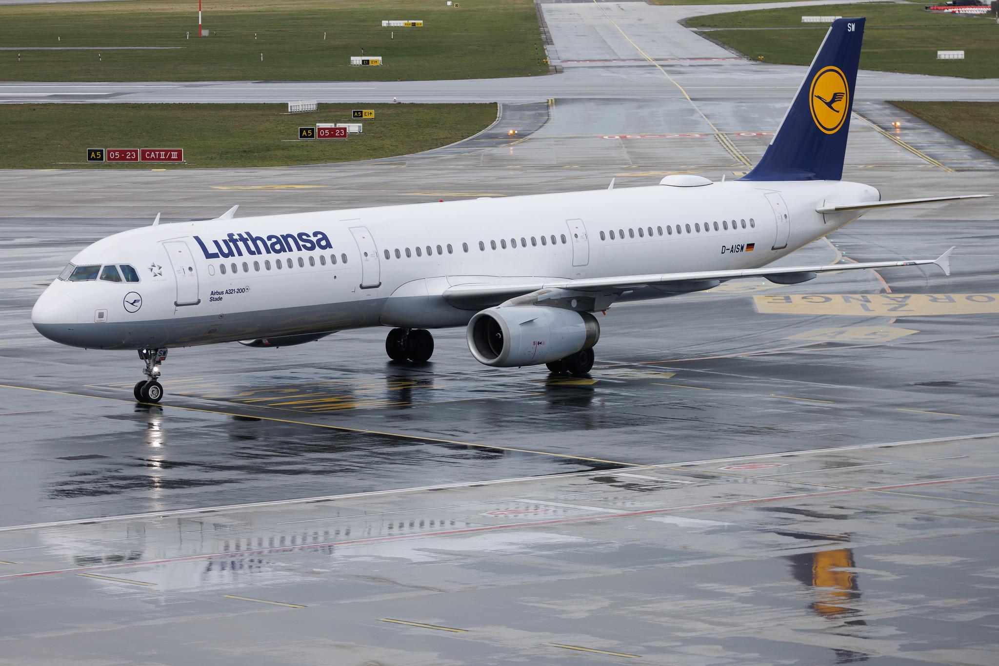 Hamburg Airport: Lufthansa (LH / DLH) | Airbus A321-231 A321 | D-AISW | MSN 4054