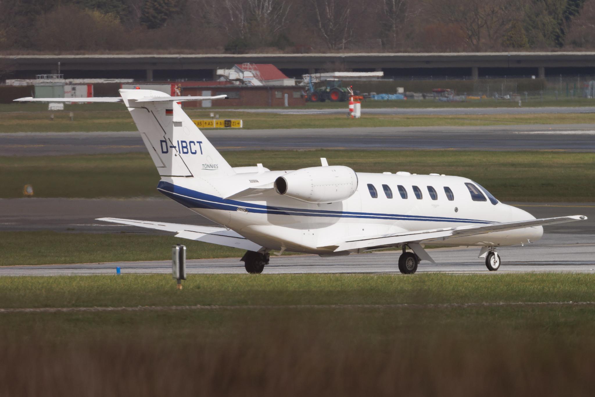 Hamburg Airport: Private owner | Cessna 525A Citation CJ2+ C25A | D-IBCT | MSN 525A-0328