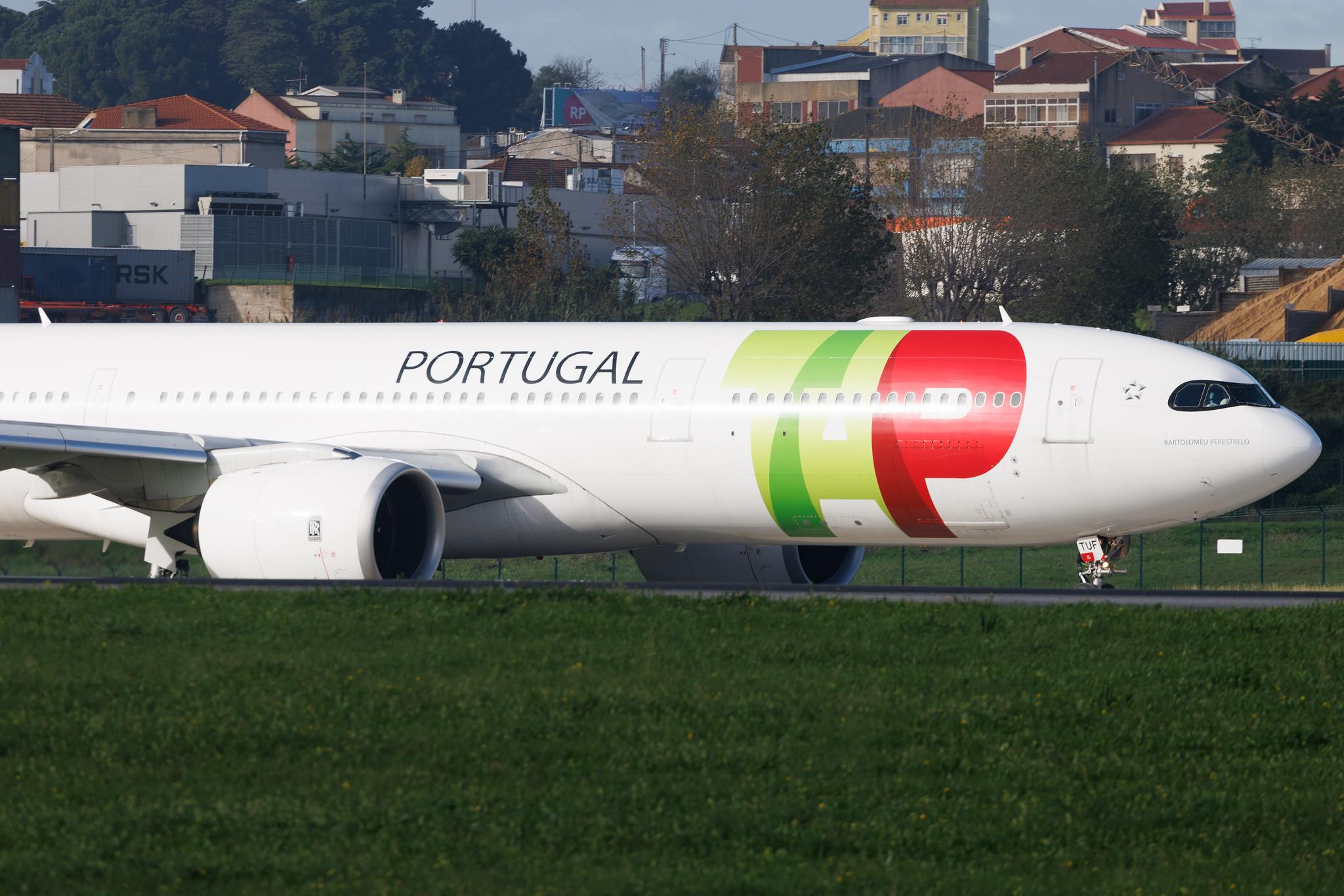 Aeroporto de Lisboa: TAP Air Portugal (TP / TAP) | Airbus A330-941 A339 | CS-TUF | MSN 1900